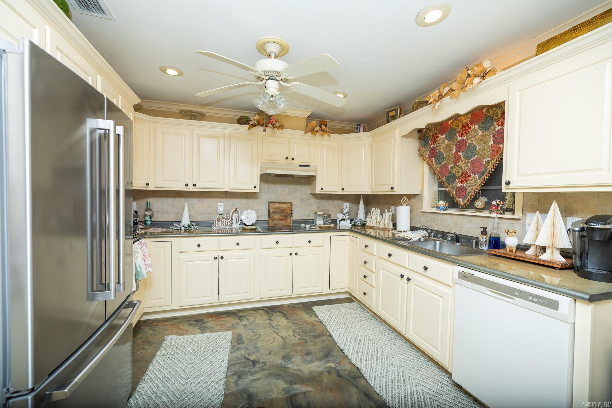 838 W 3rd  Weiner, AR