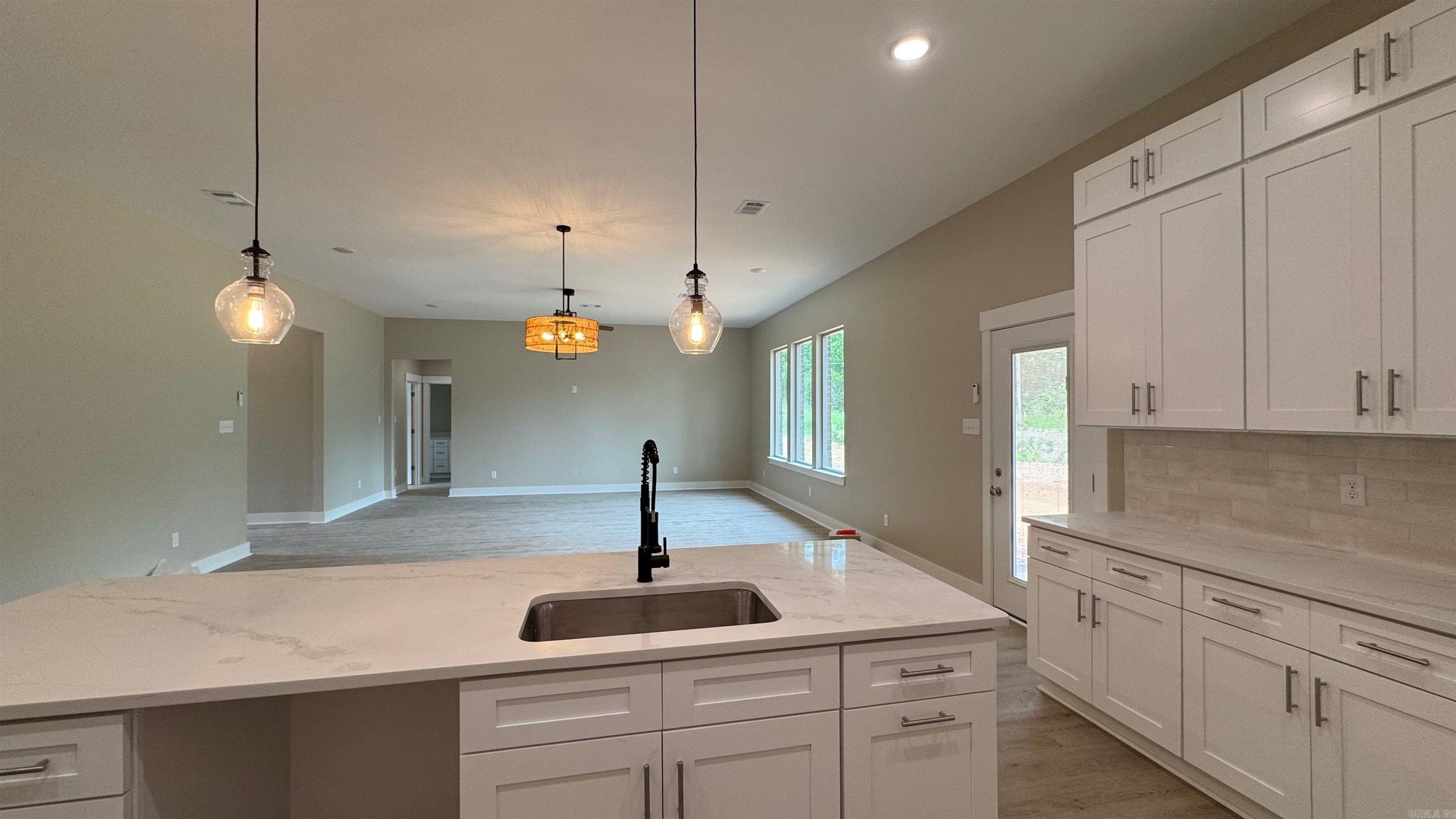 130 Petronia Hot Springs, AR 71913