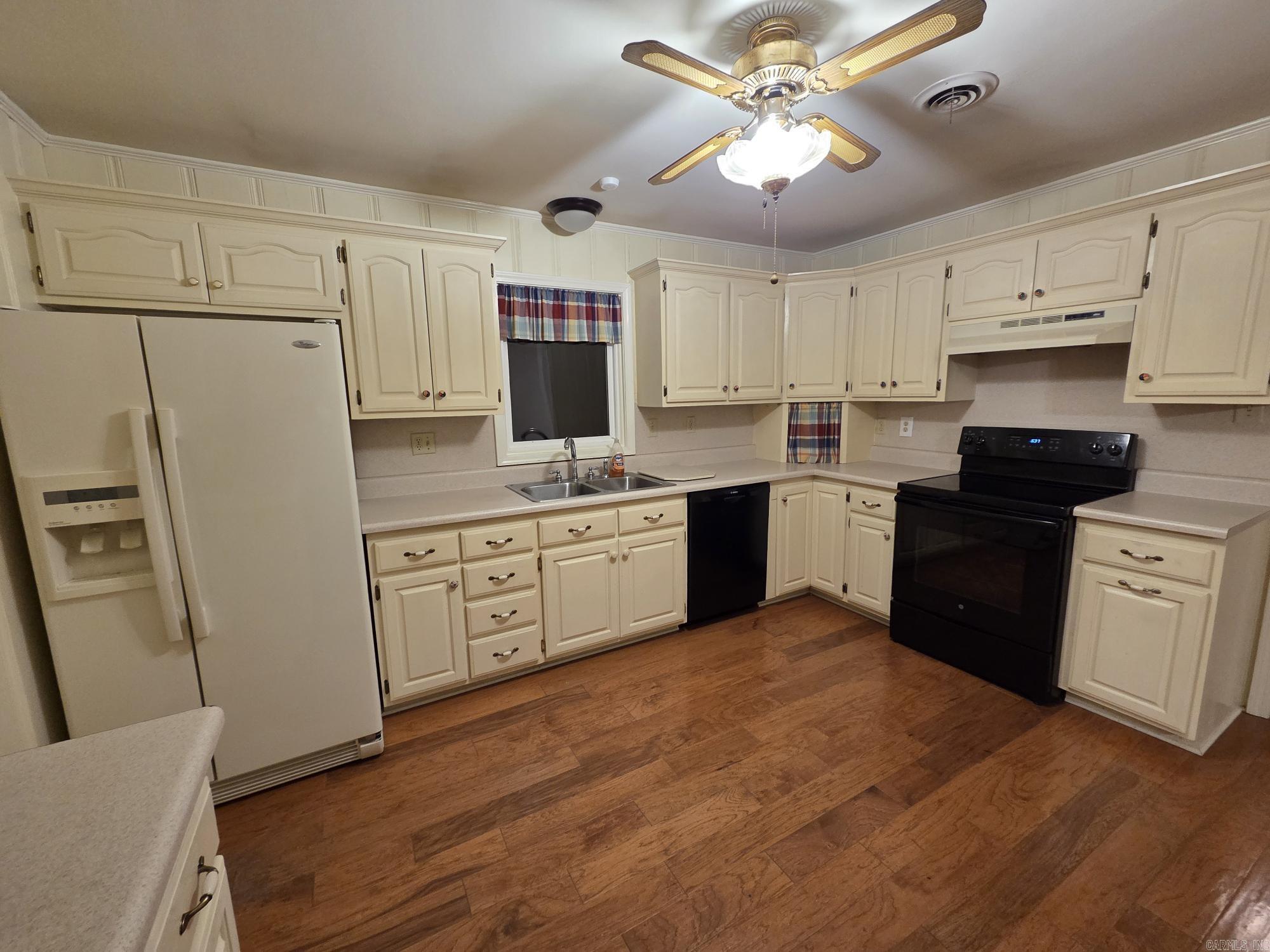 1405 Hillcrest  Searcy, AR