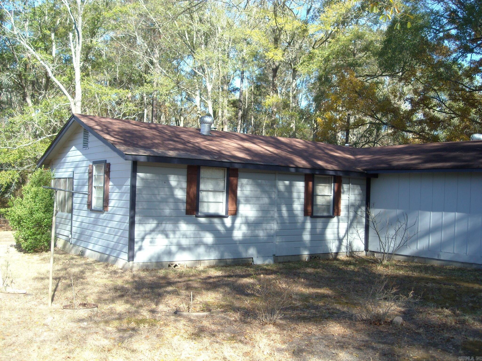 715 Oakland  Strong, AR