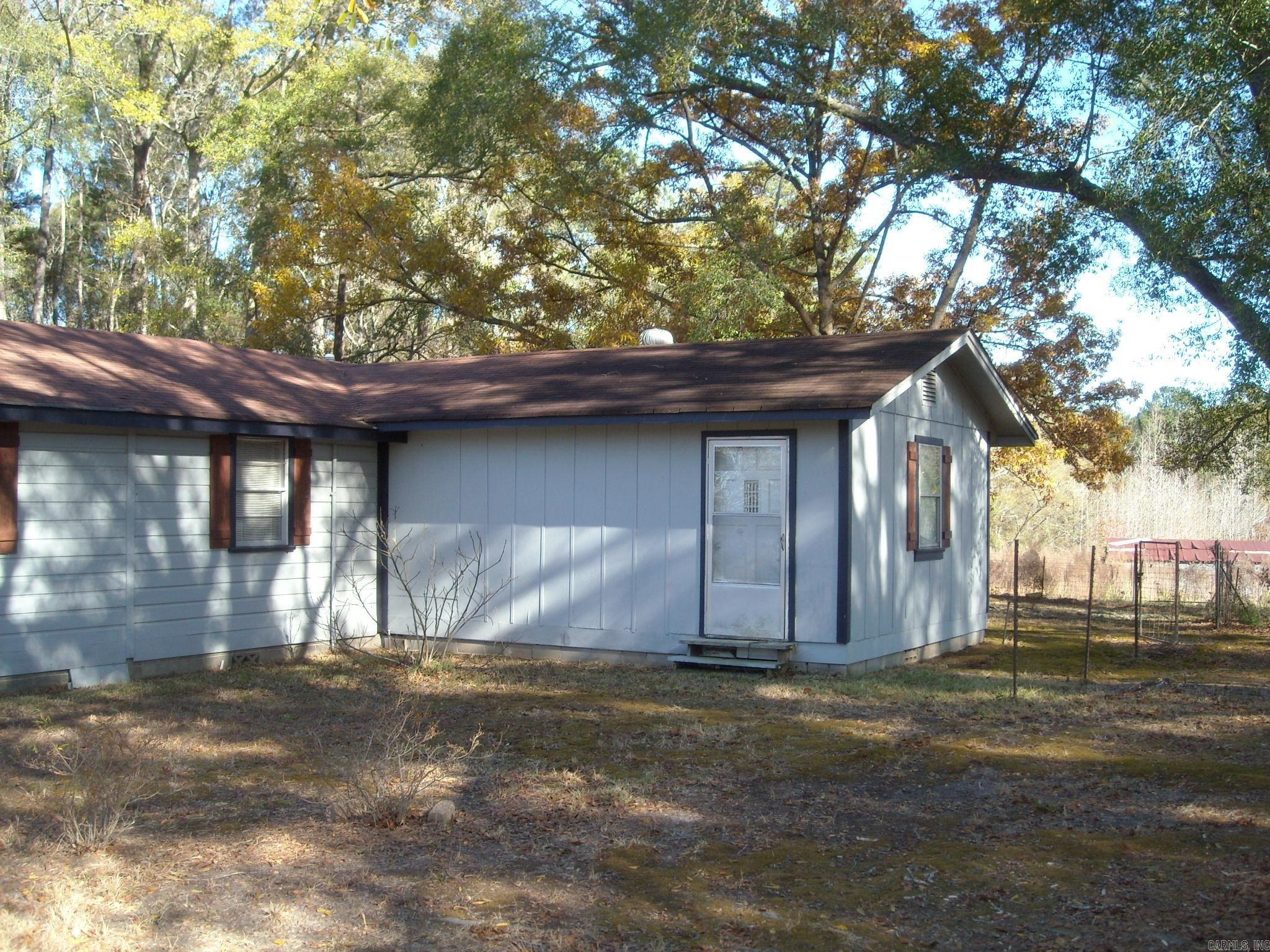 715 Oakland  Strong, AR