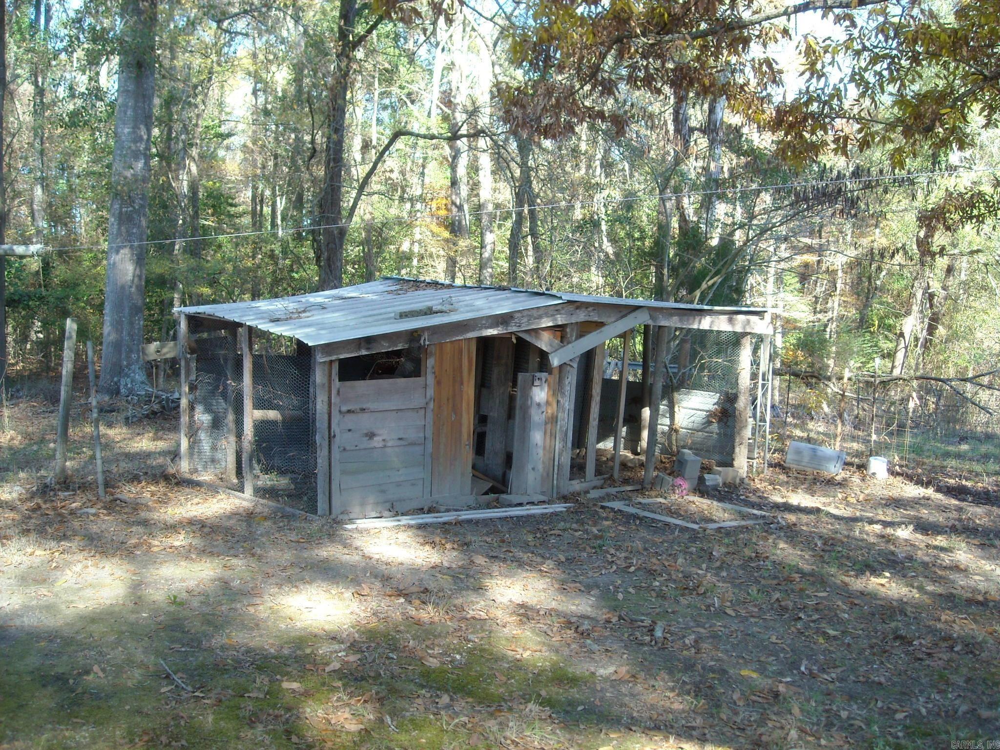 715 Oakland  Strong, AR