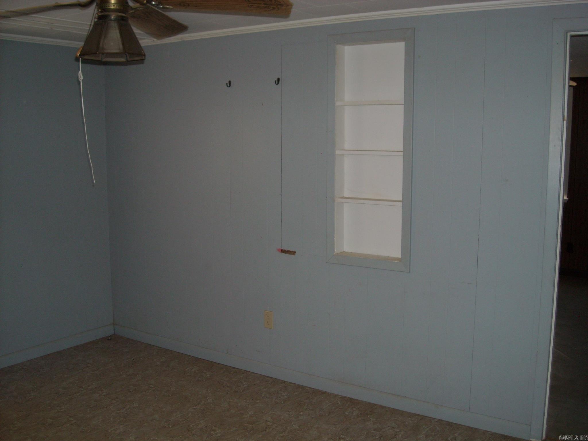 715 Oakland  Strong, AR