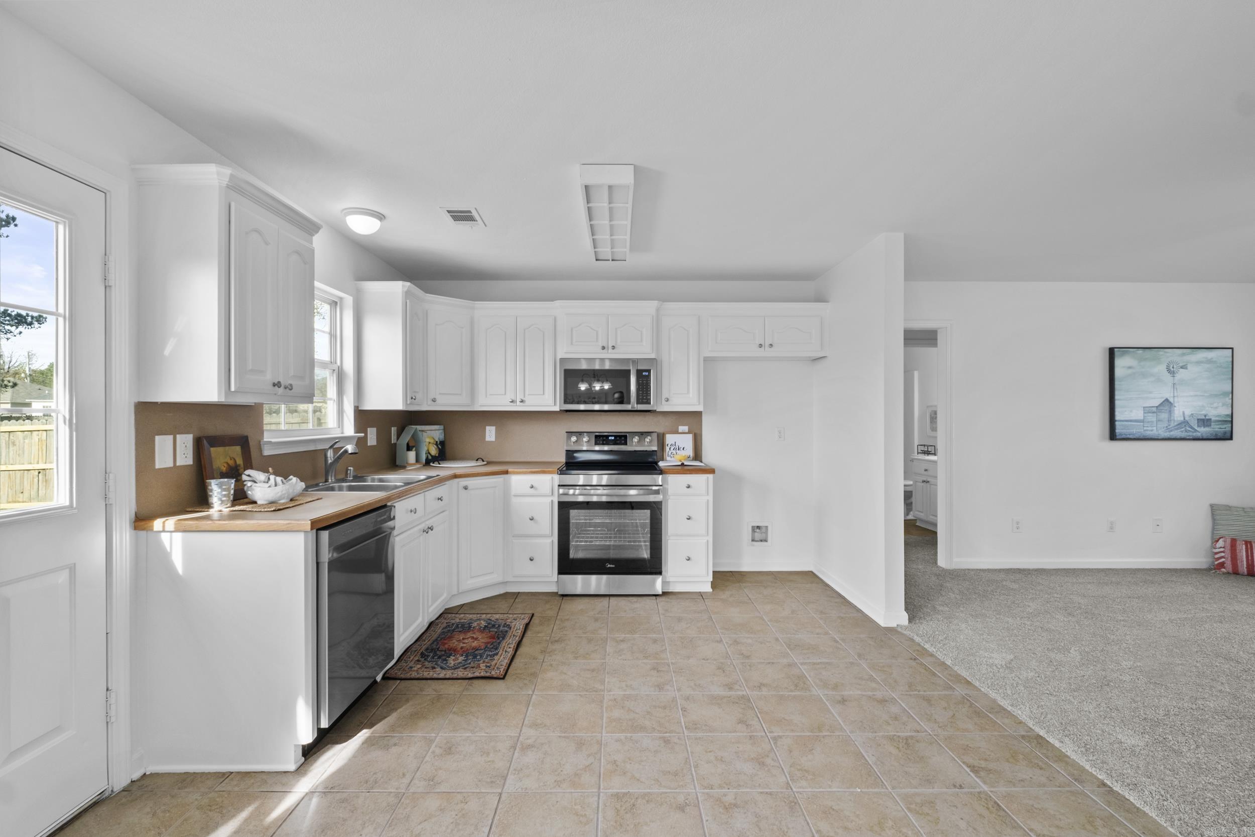 401 W Valentine Rd  Jacksonville, AR