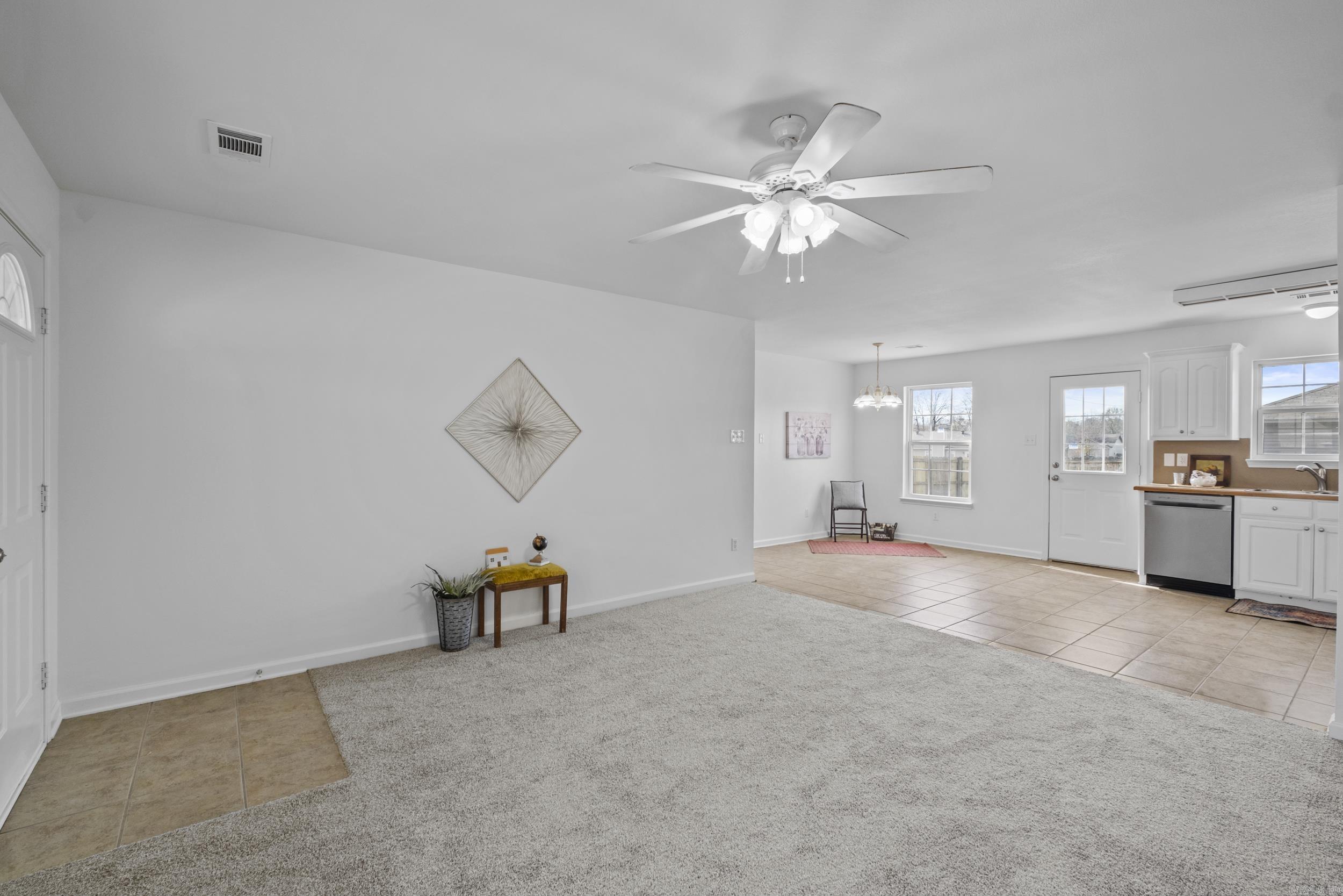 401 W Valentine Rd  Jacksonville, AR