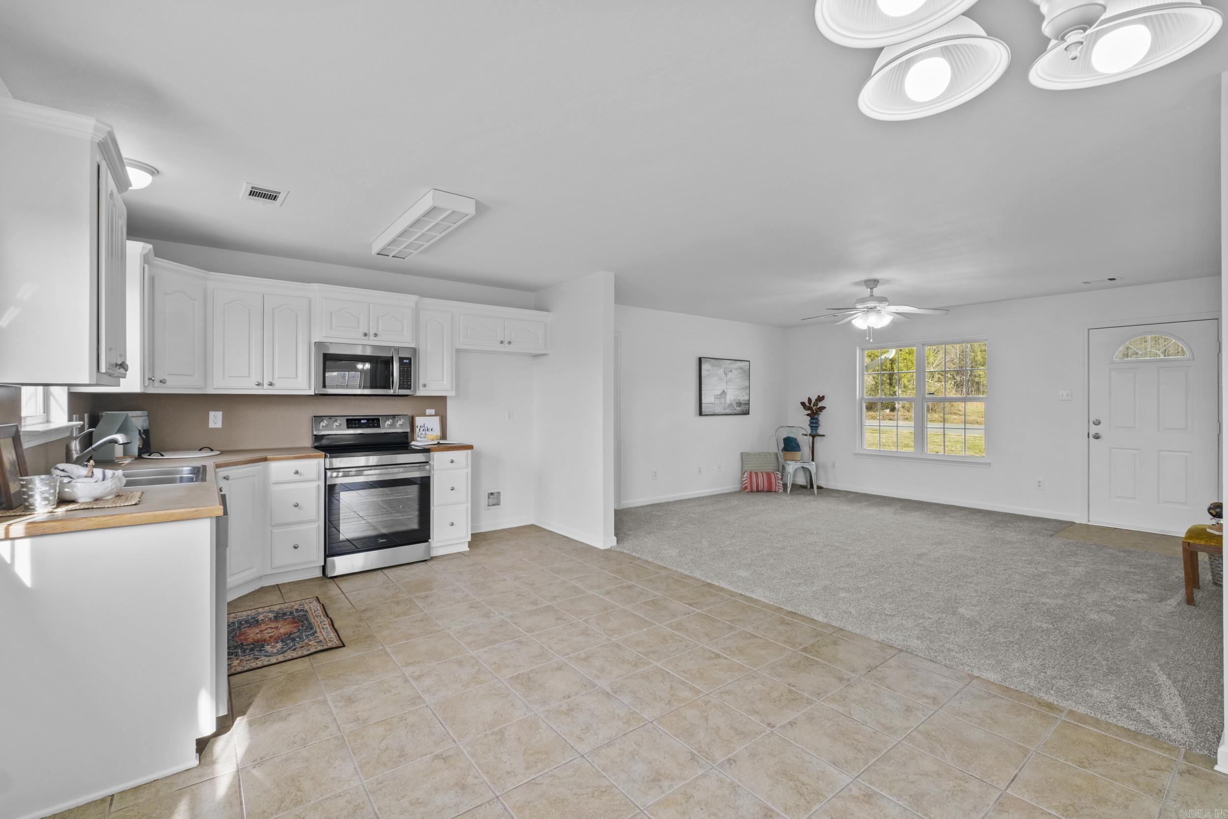 401 W Valentine Rd  Jacksonville, AR