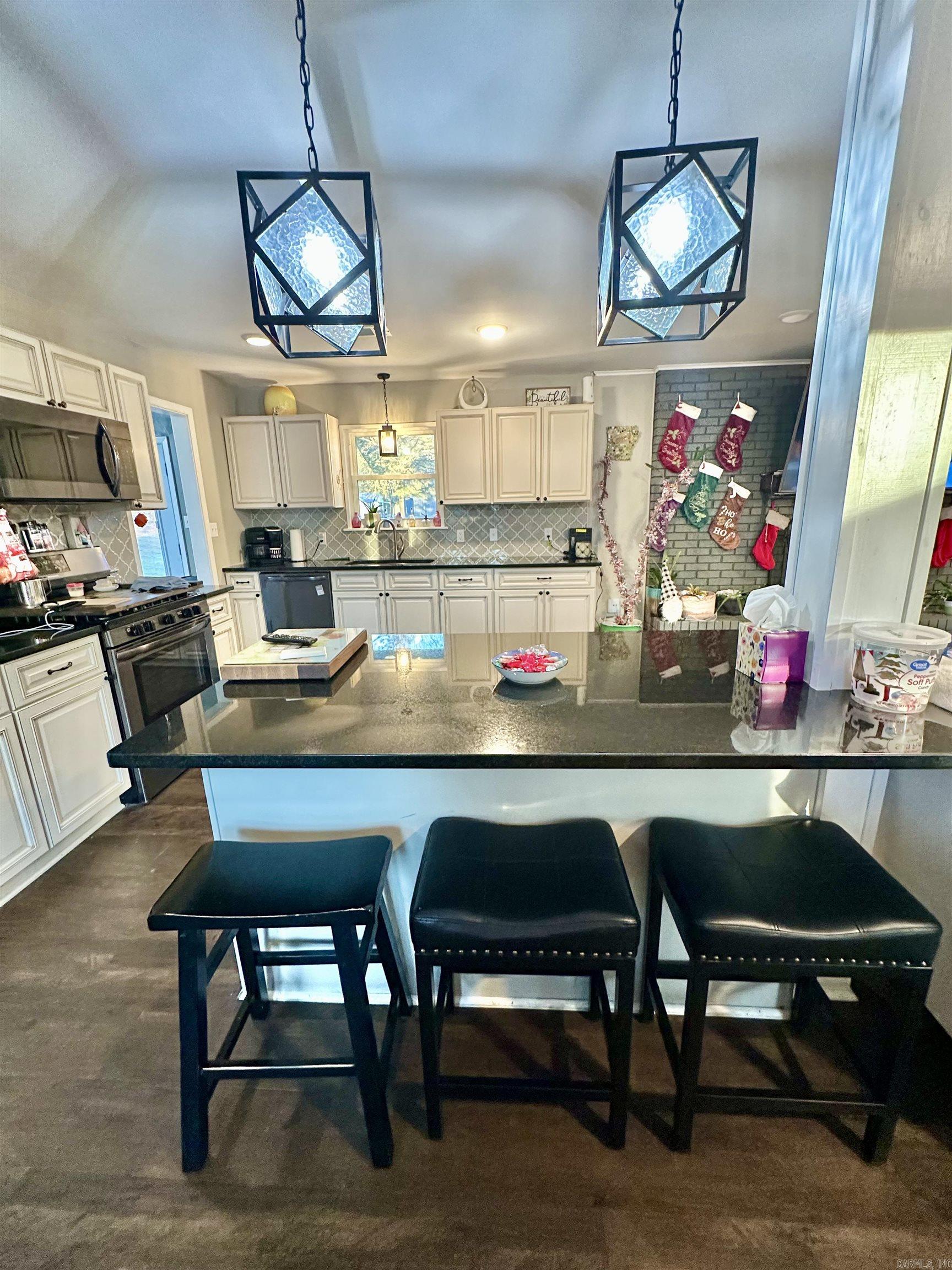 411 Rolling Hills Dr  White Hall, AR