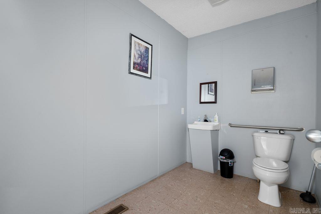 3835 N Hwy 7  Hot Springs Village, AR