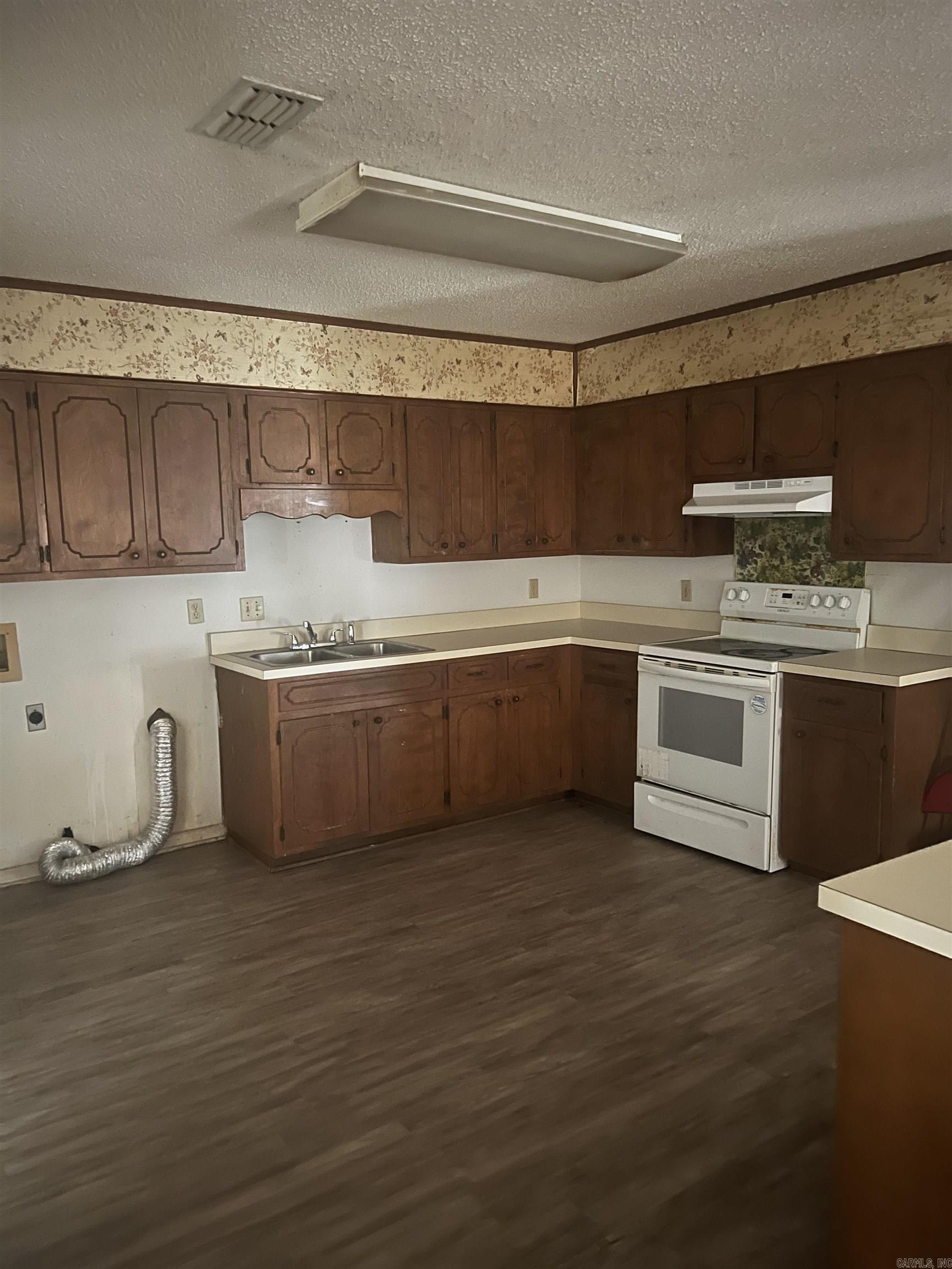 1209 E 42nd  Pine Bluff, AR