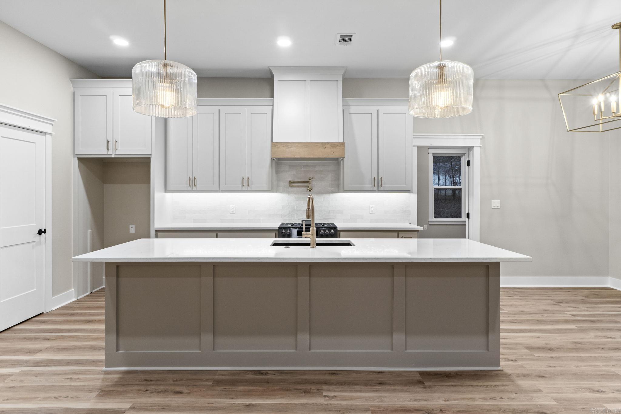 36 Sorpresa Way  Hot Springs Village, AR