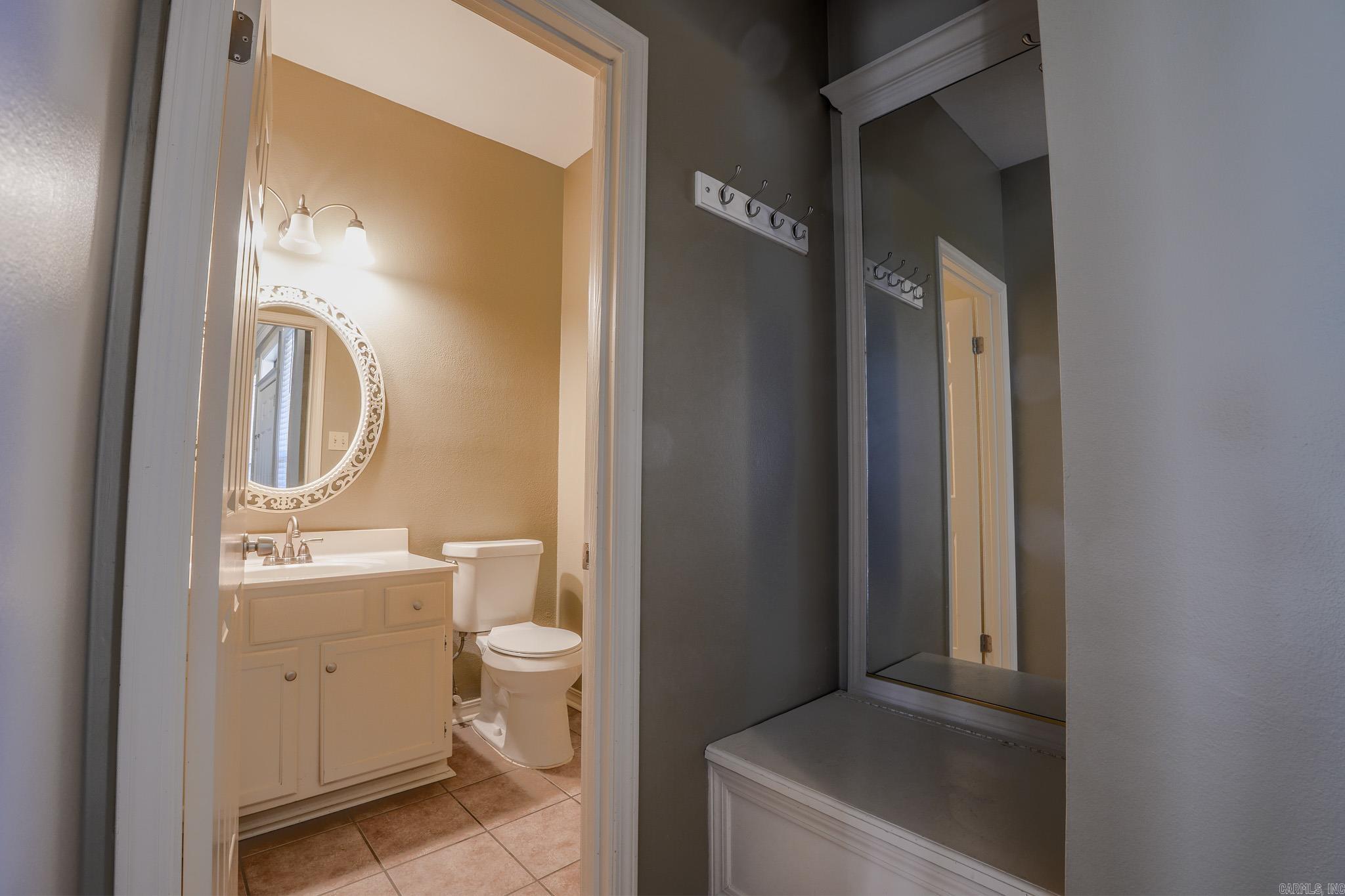 8 Wagon Wheel  Little Rock, AR