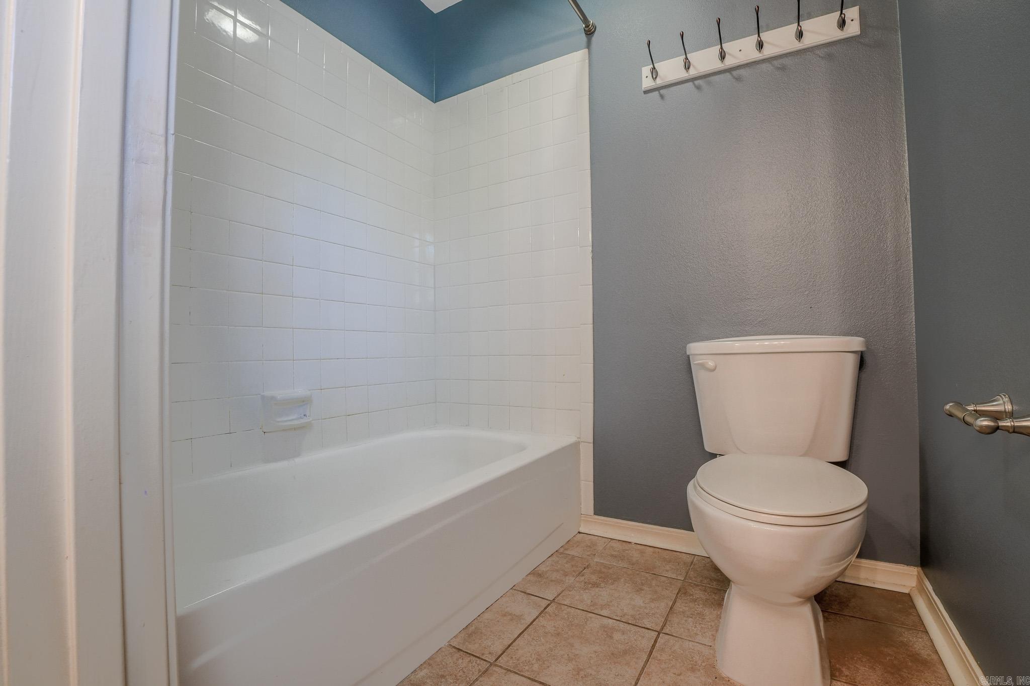 8 Wagon Wheel  Little Rock, AR