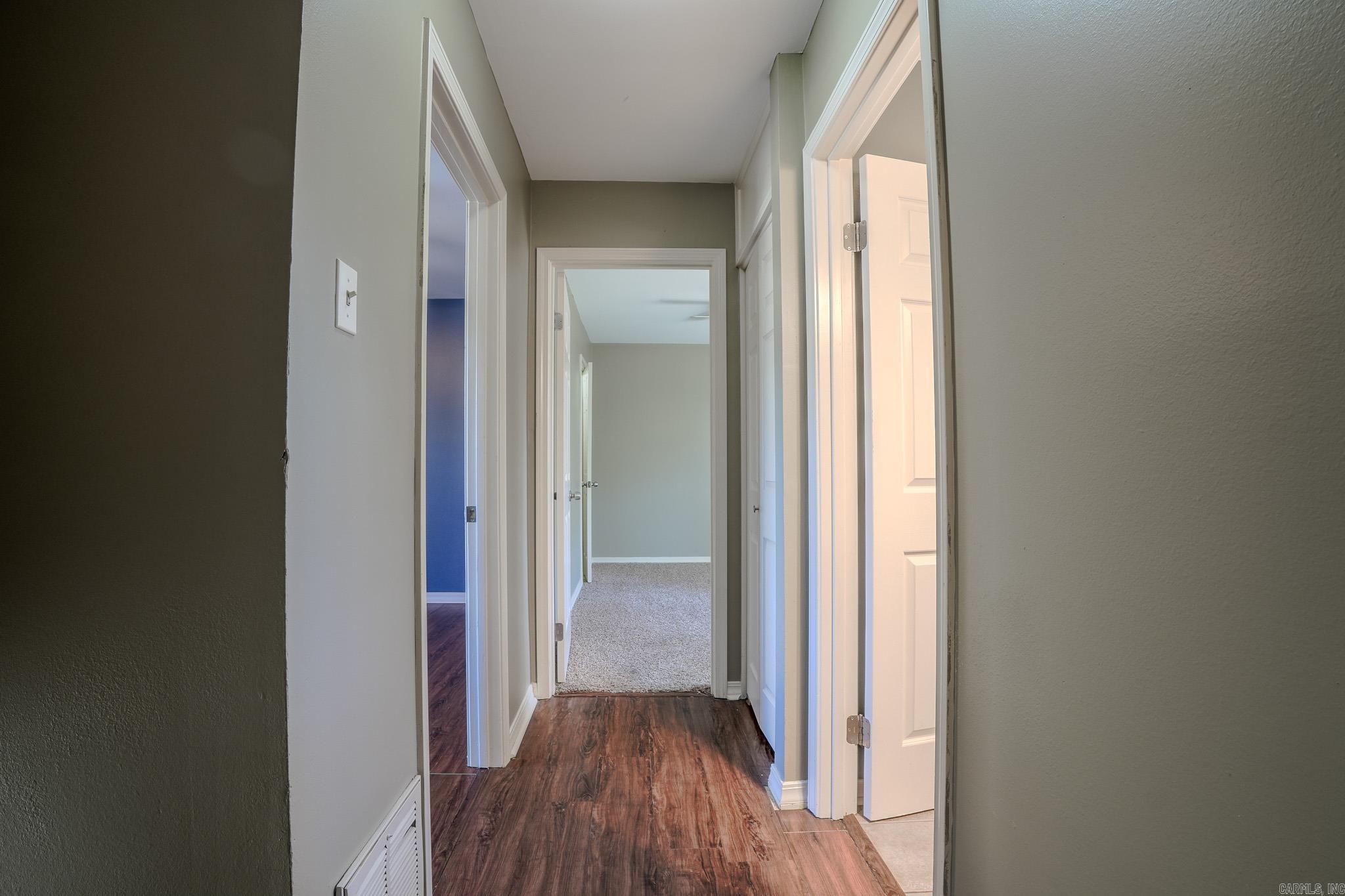 8 Wagon Wheel  Little Rock, AR