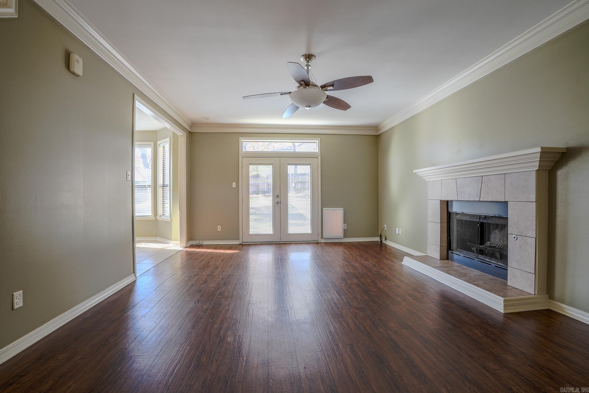 8 Wagon Wheel  Little Rock, AR