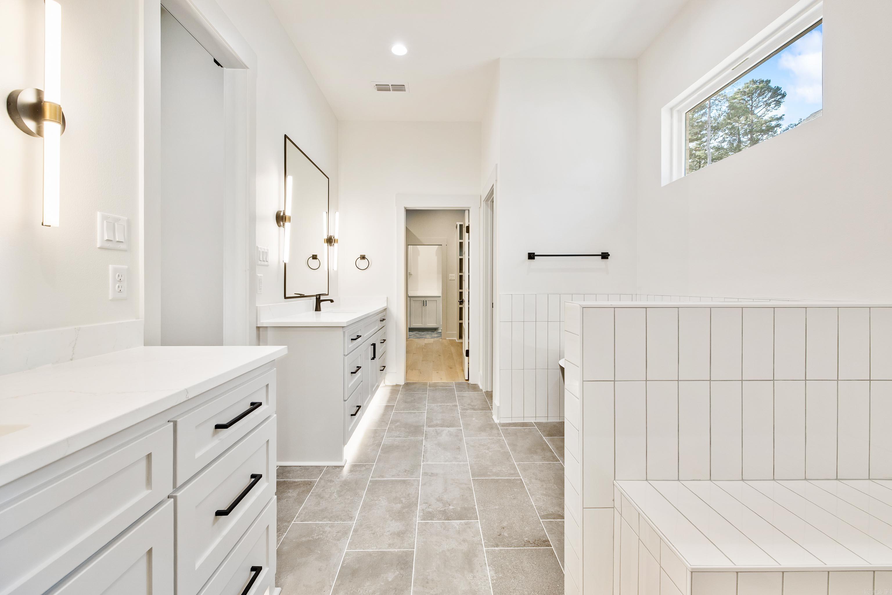 7130 Moonview  Alexander, AR