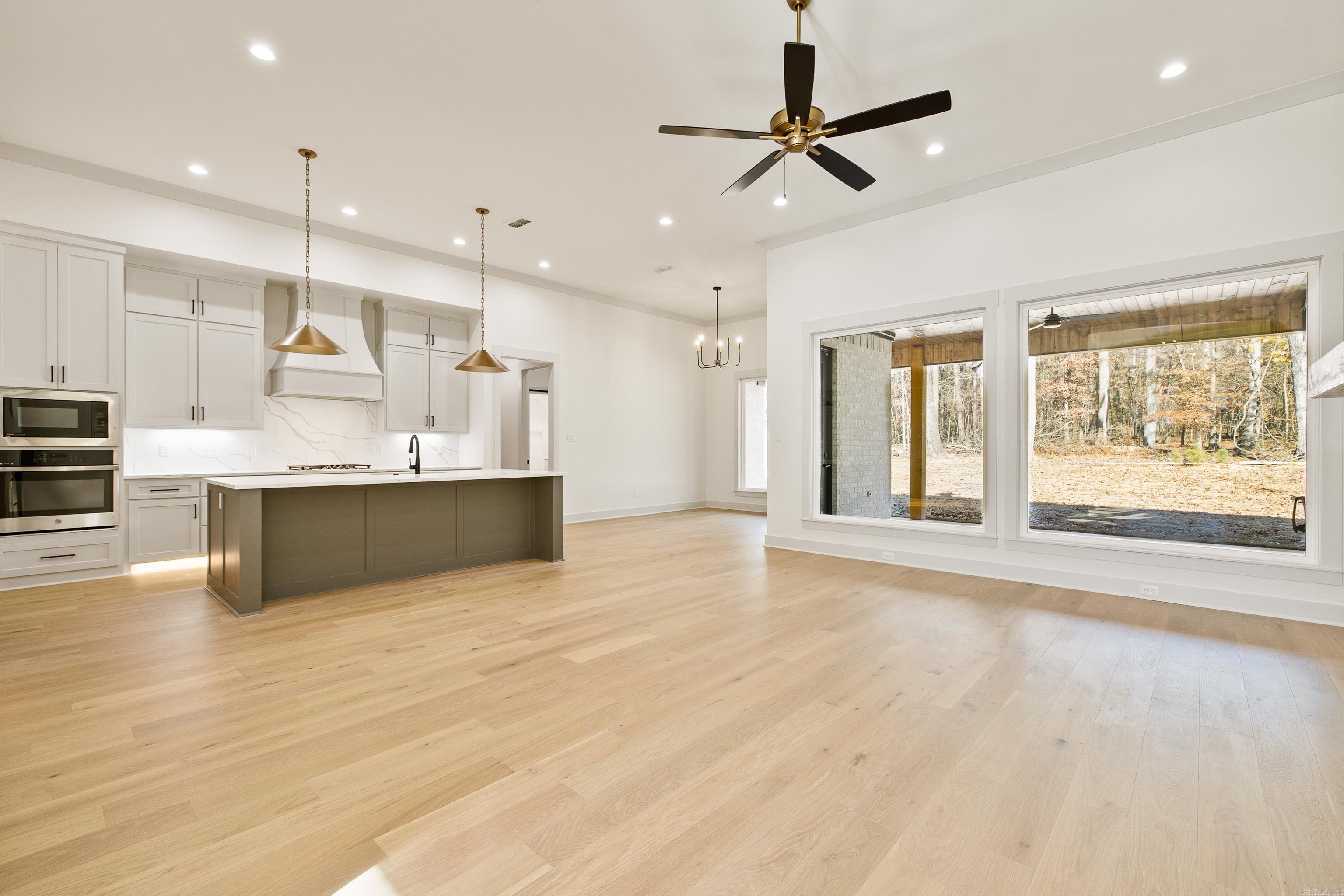 7130 Moonview  Alexander, AR