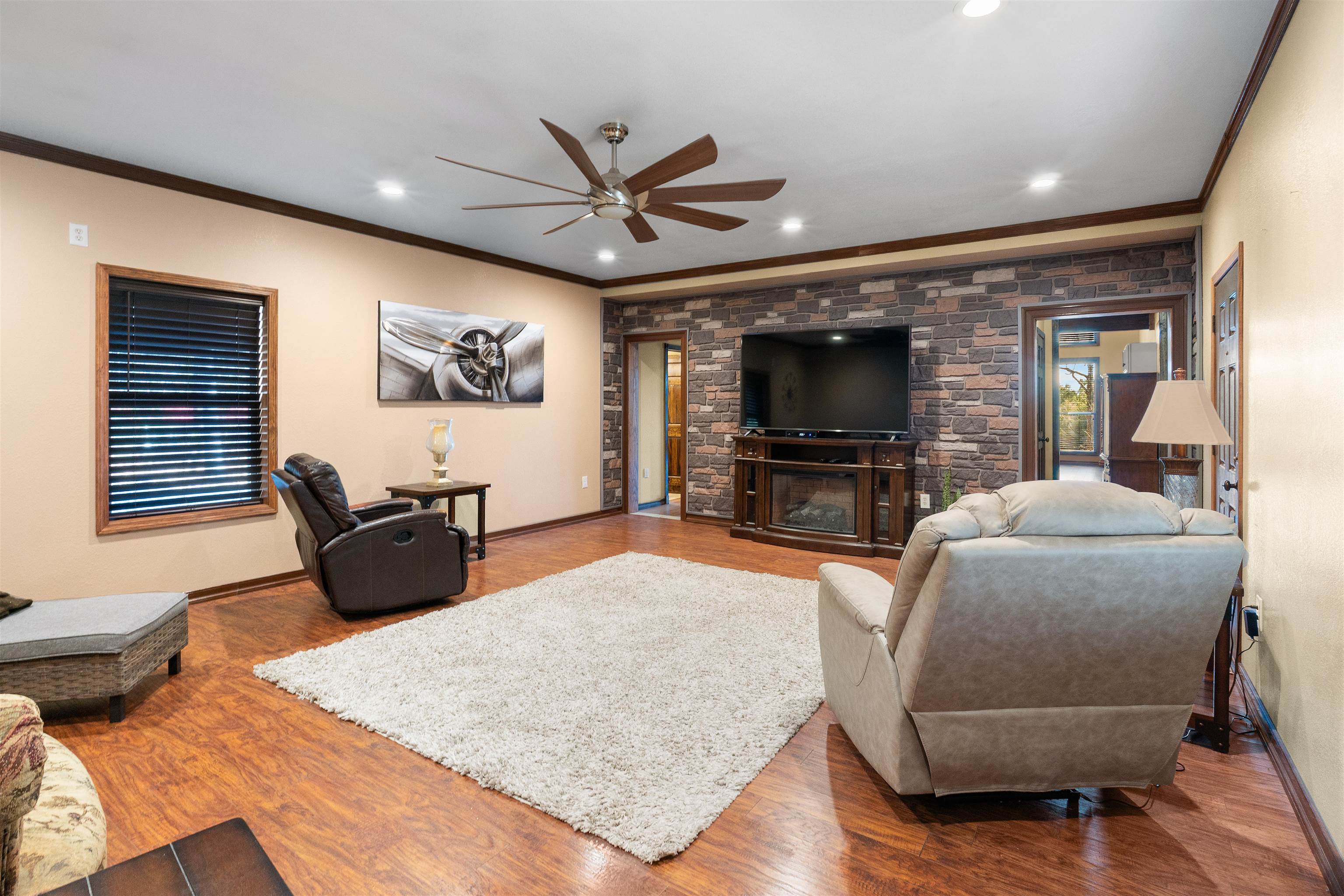 509 E. Olive Street  Melbourne, AR