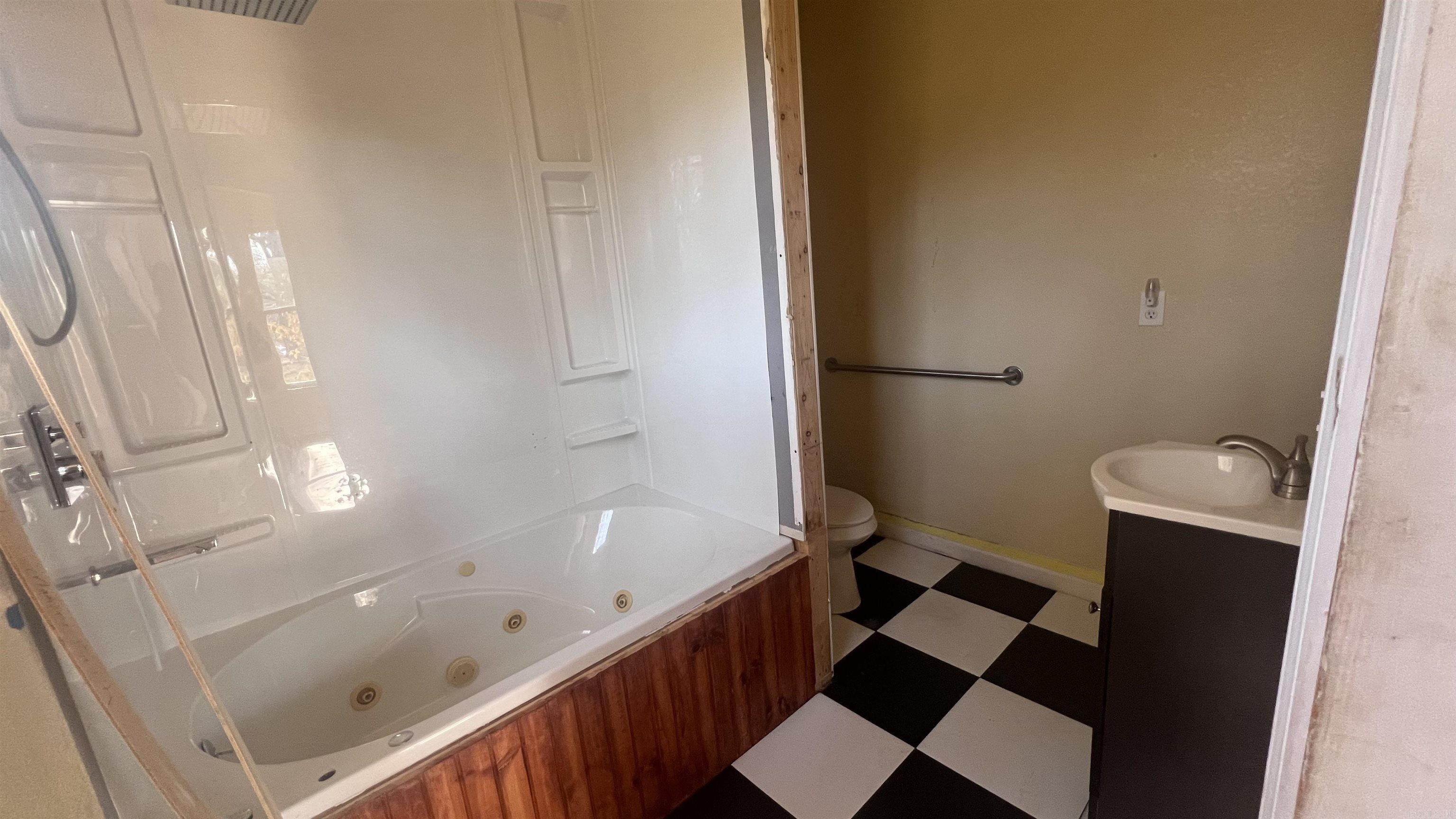 607 N Morrill  Morrilton, AR