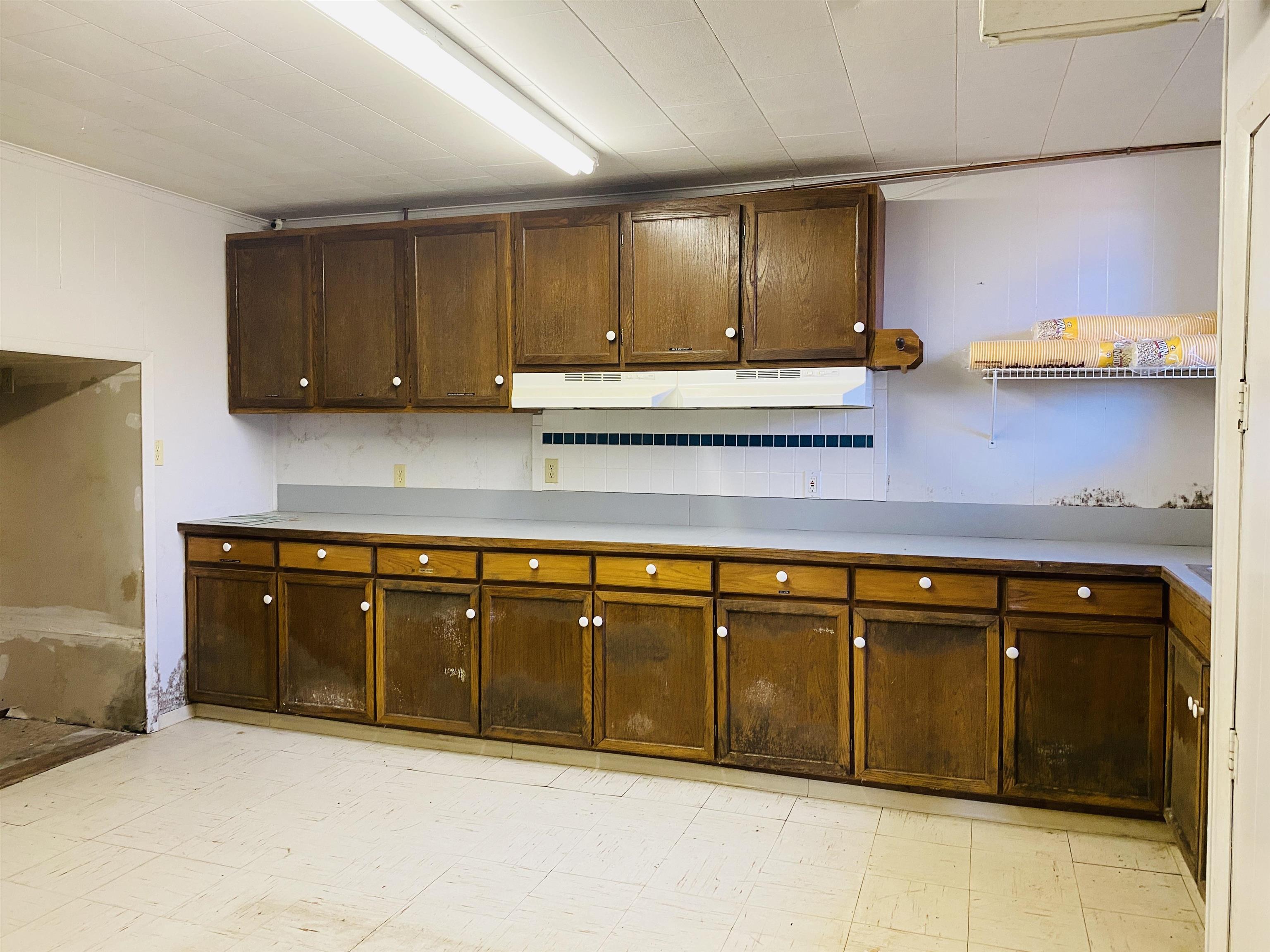 15 W First  Calico Rock, AR