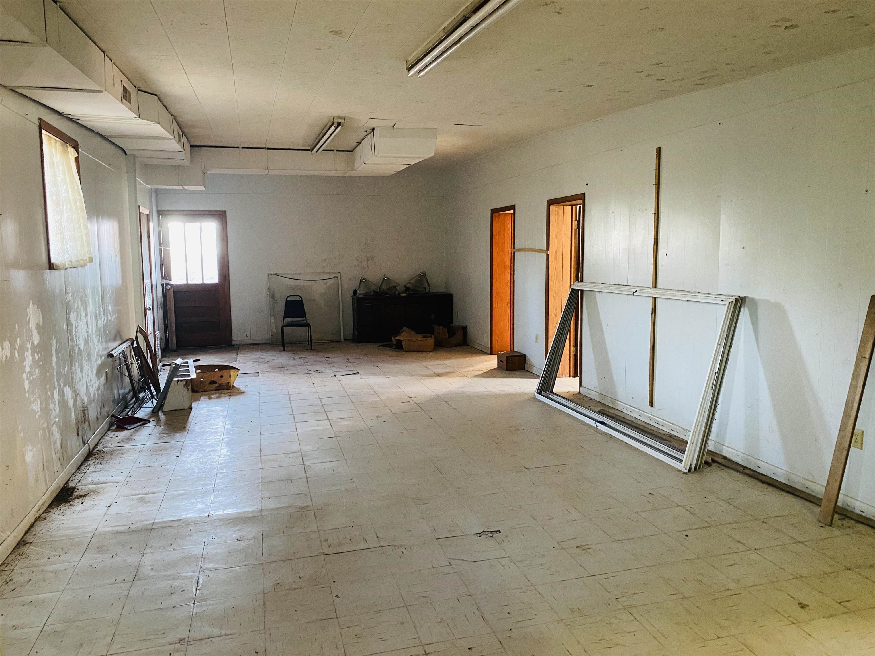 15 W First  Calico Rock, AR