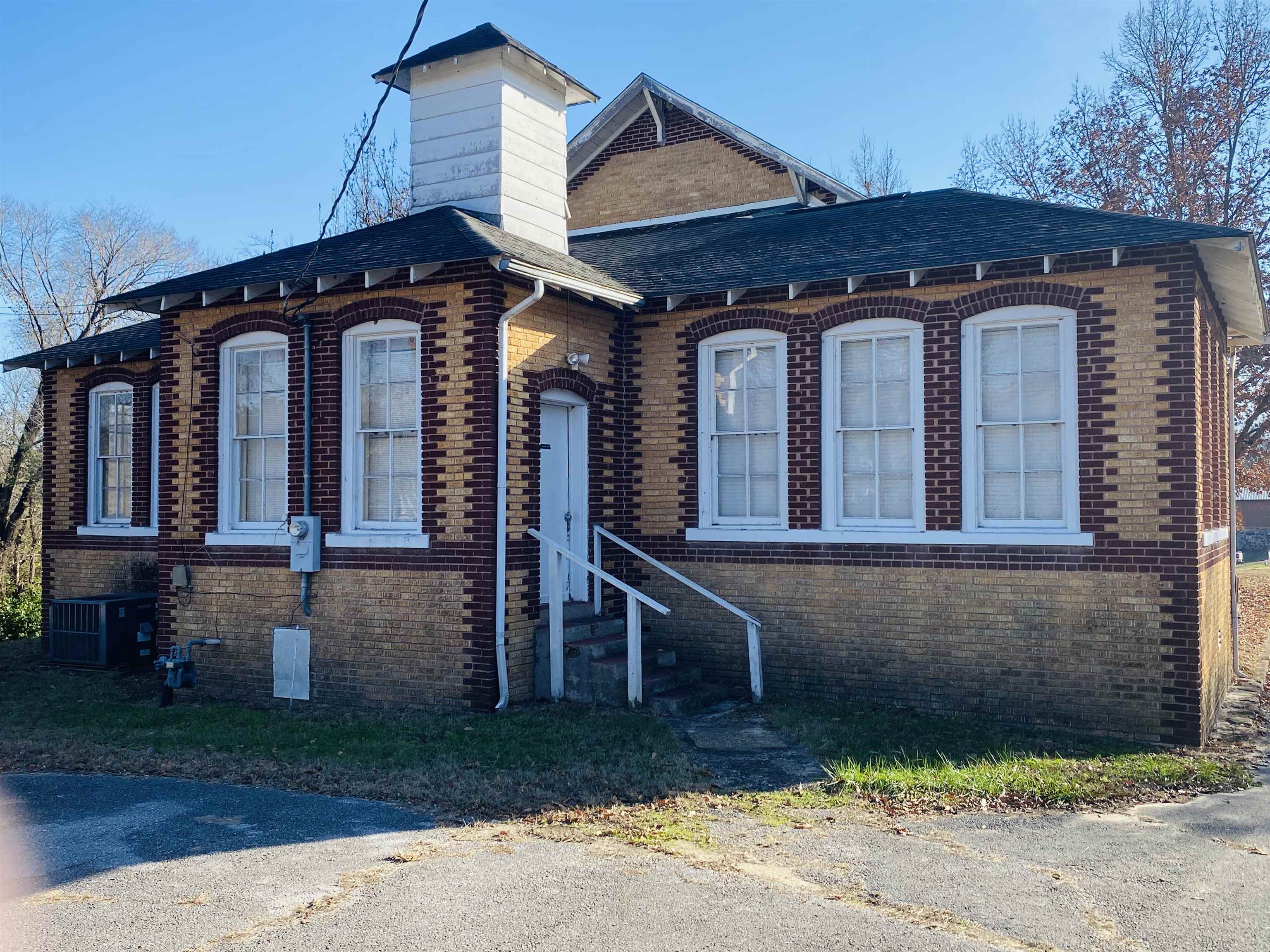 15 W First  Calico Rock, AR