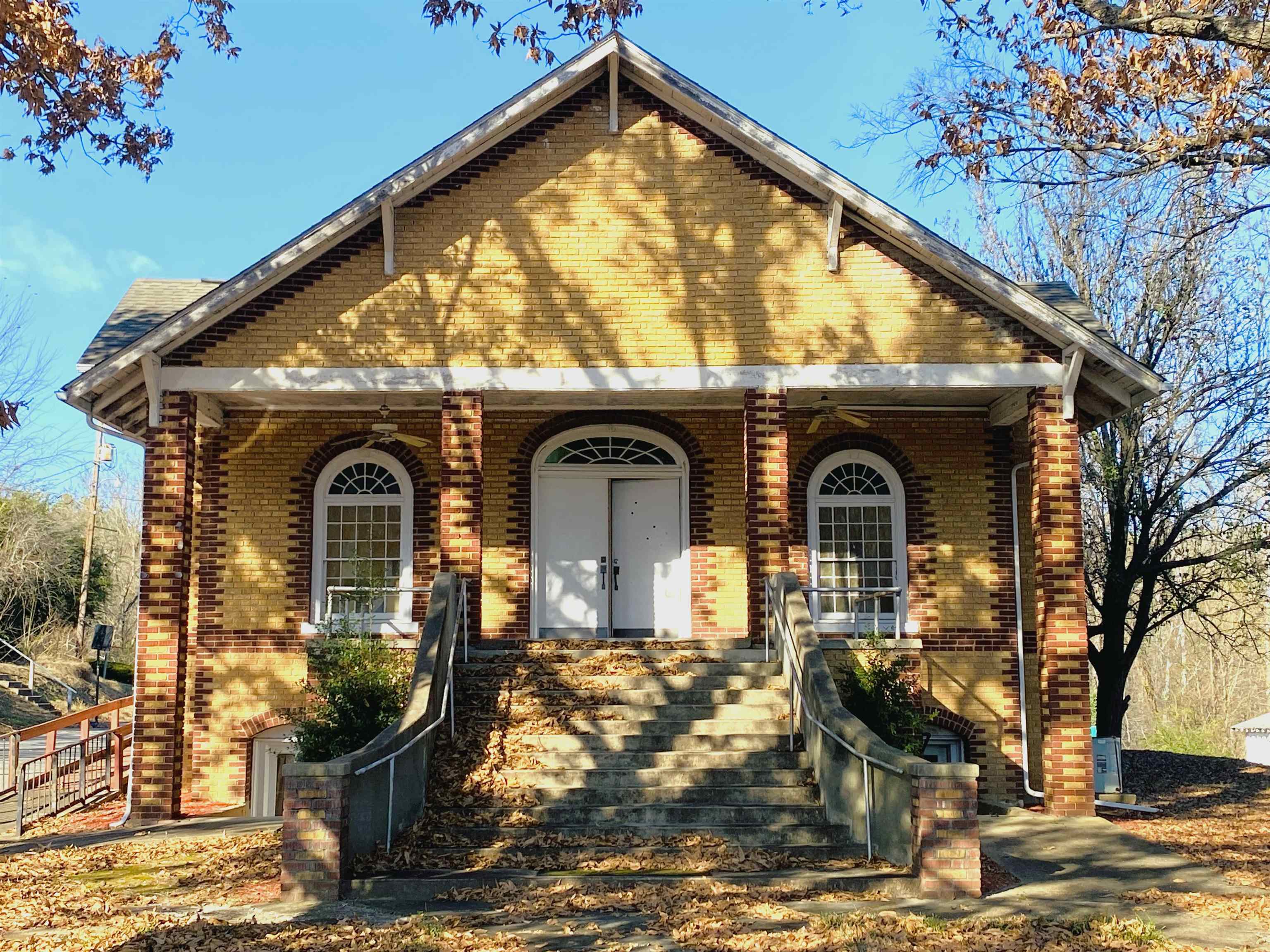 15 W First  Calico Rock, AR