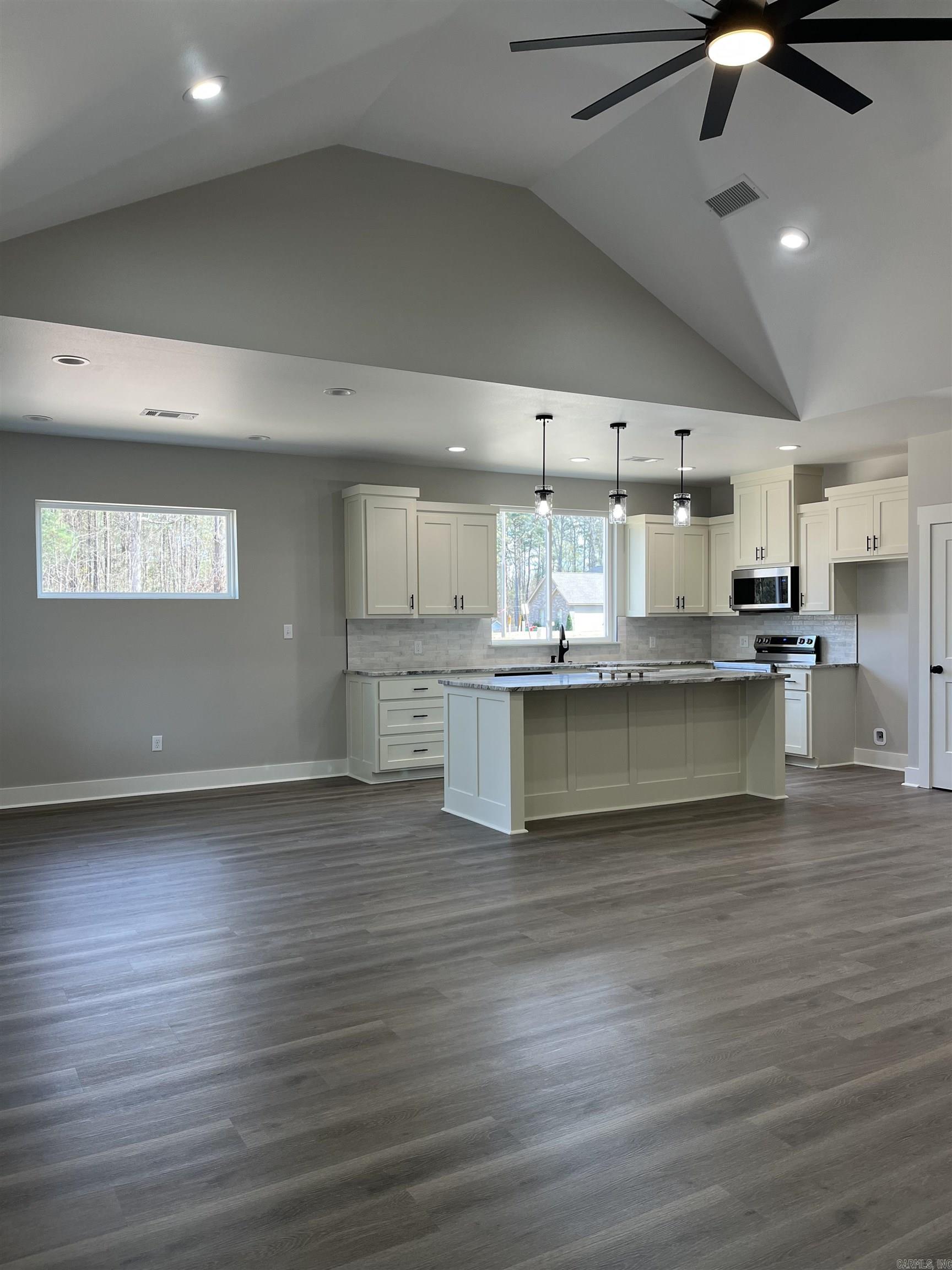 702 W Gum  Sheridan, AR