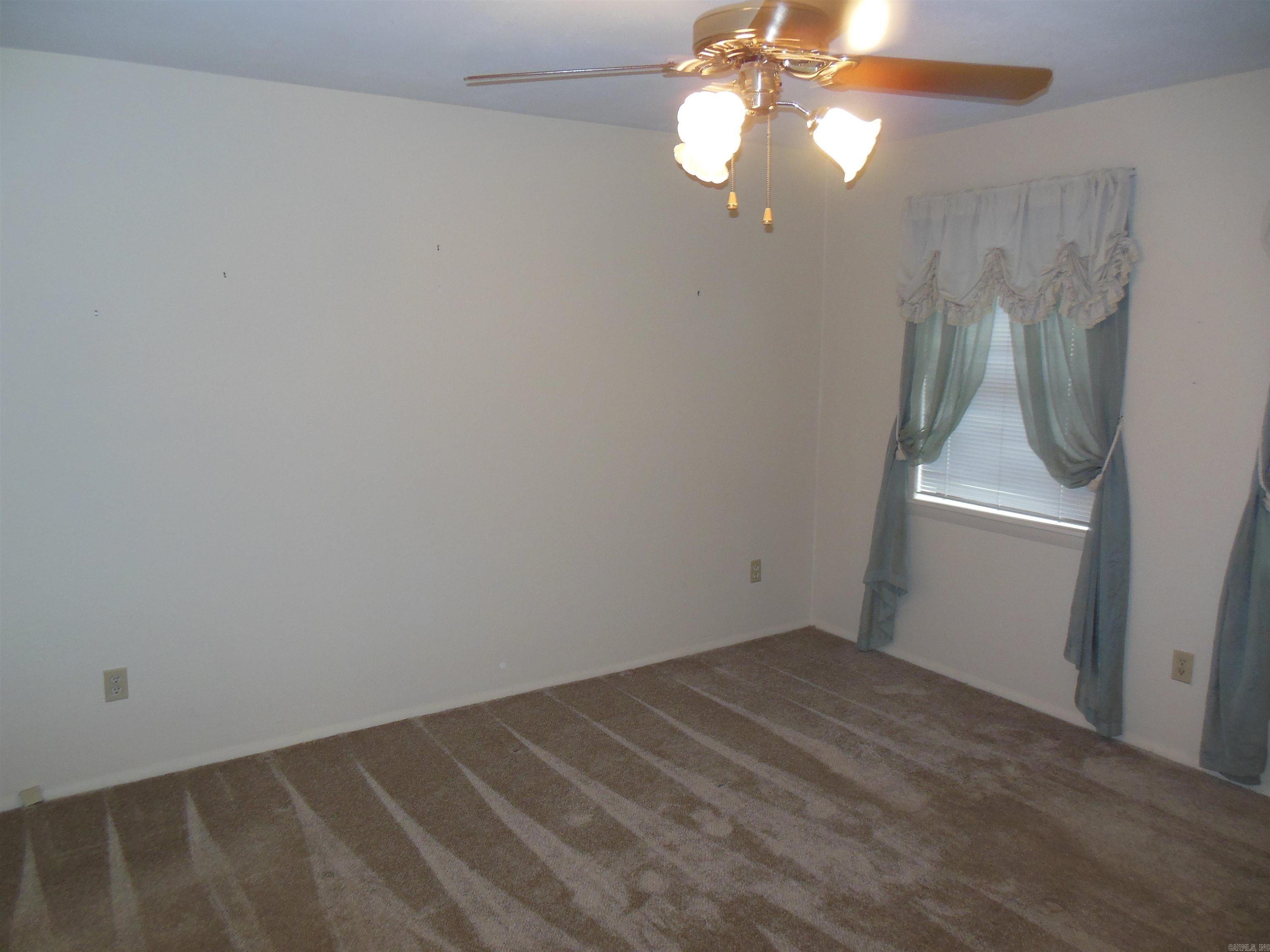 109 Circle R  Hot Springs, AR