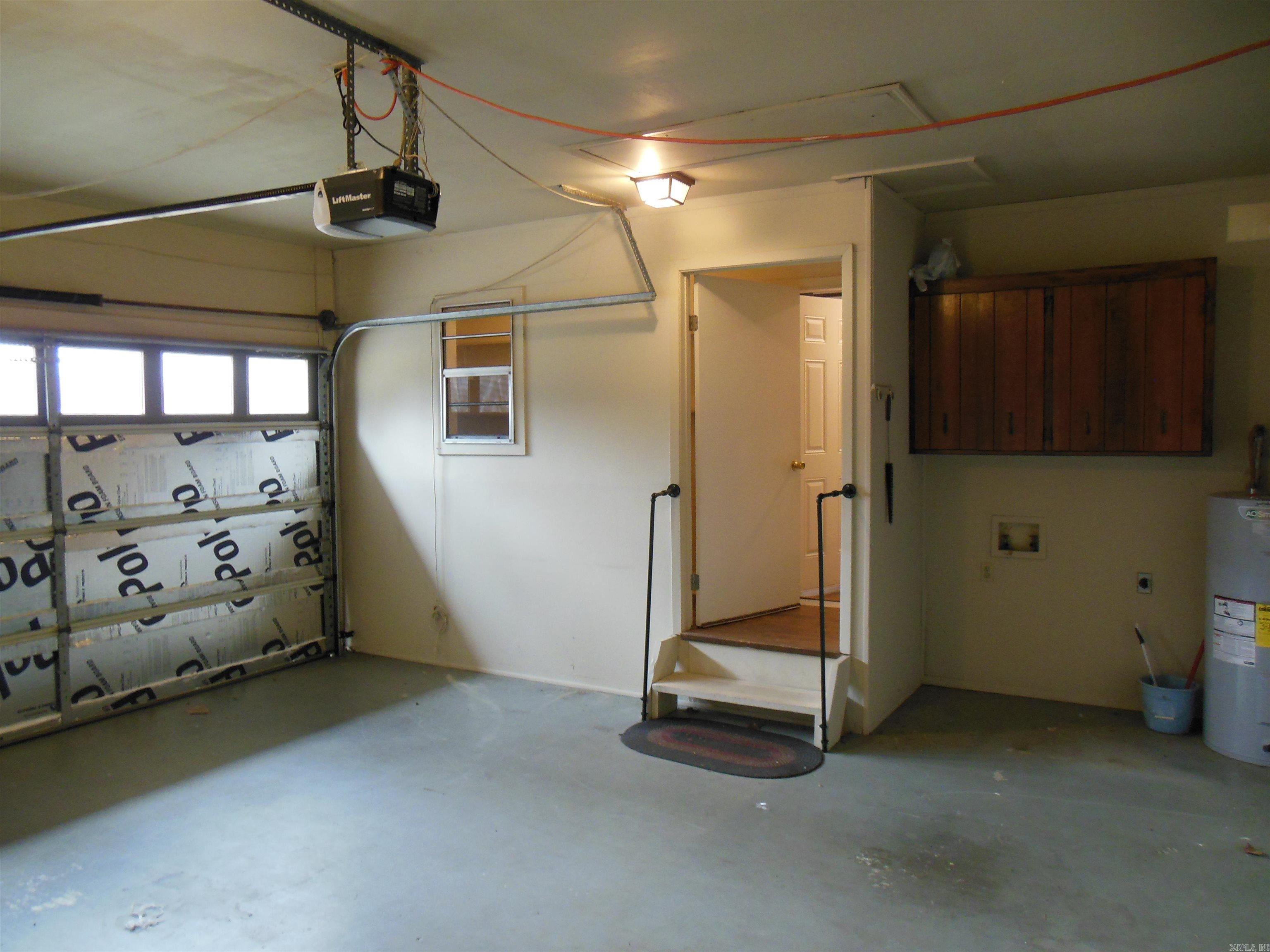 109 Circle R  Hot Springs, AR