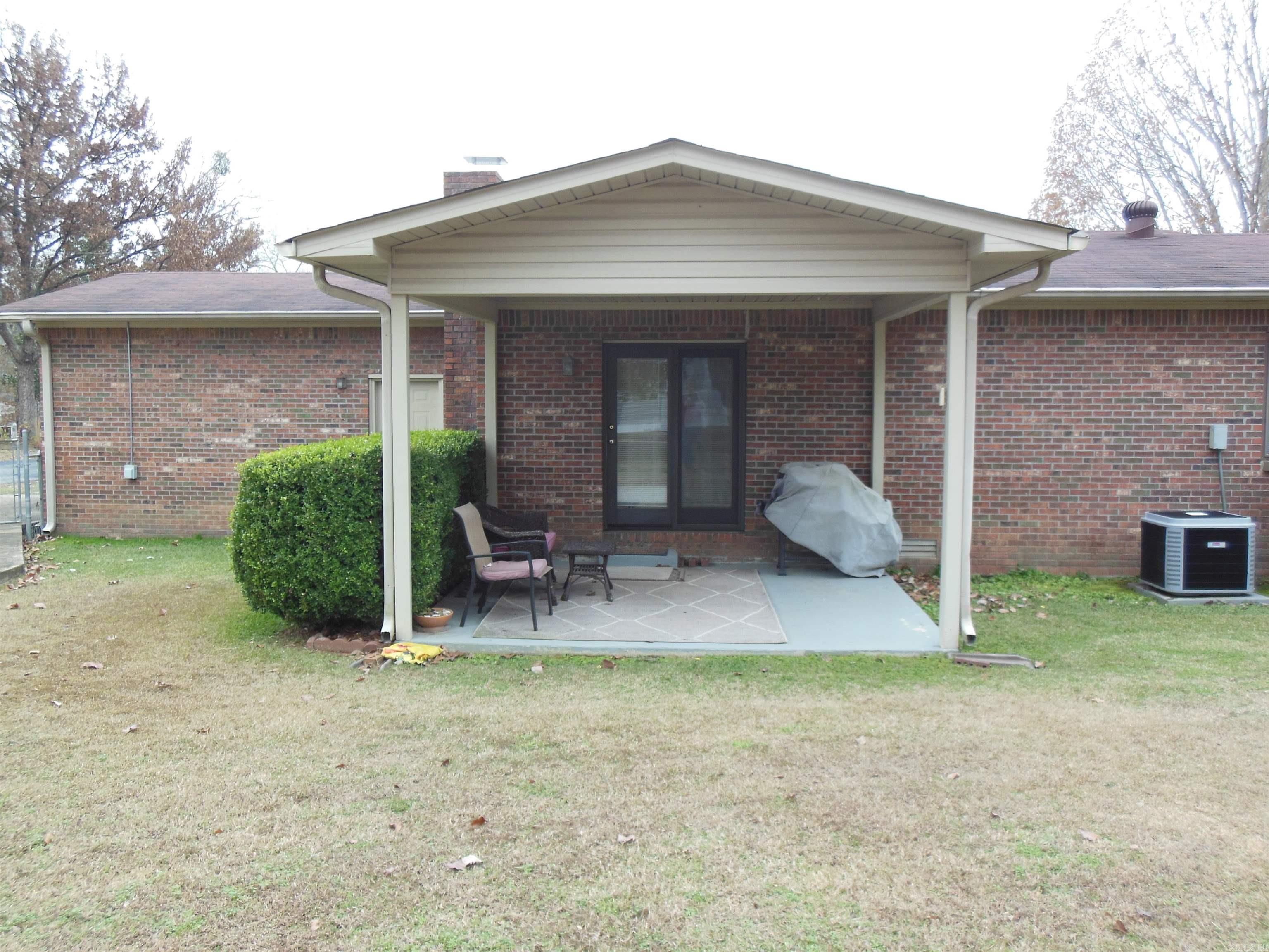 109 Circle R  Hot Springs, AR
