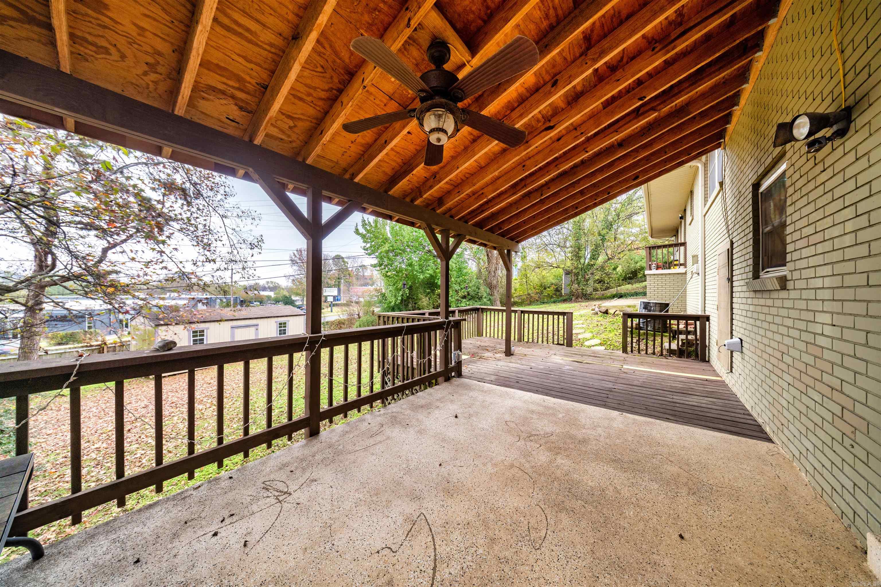 17 Oakwood Road Little Rock, AR 72202