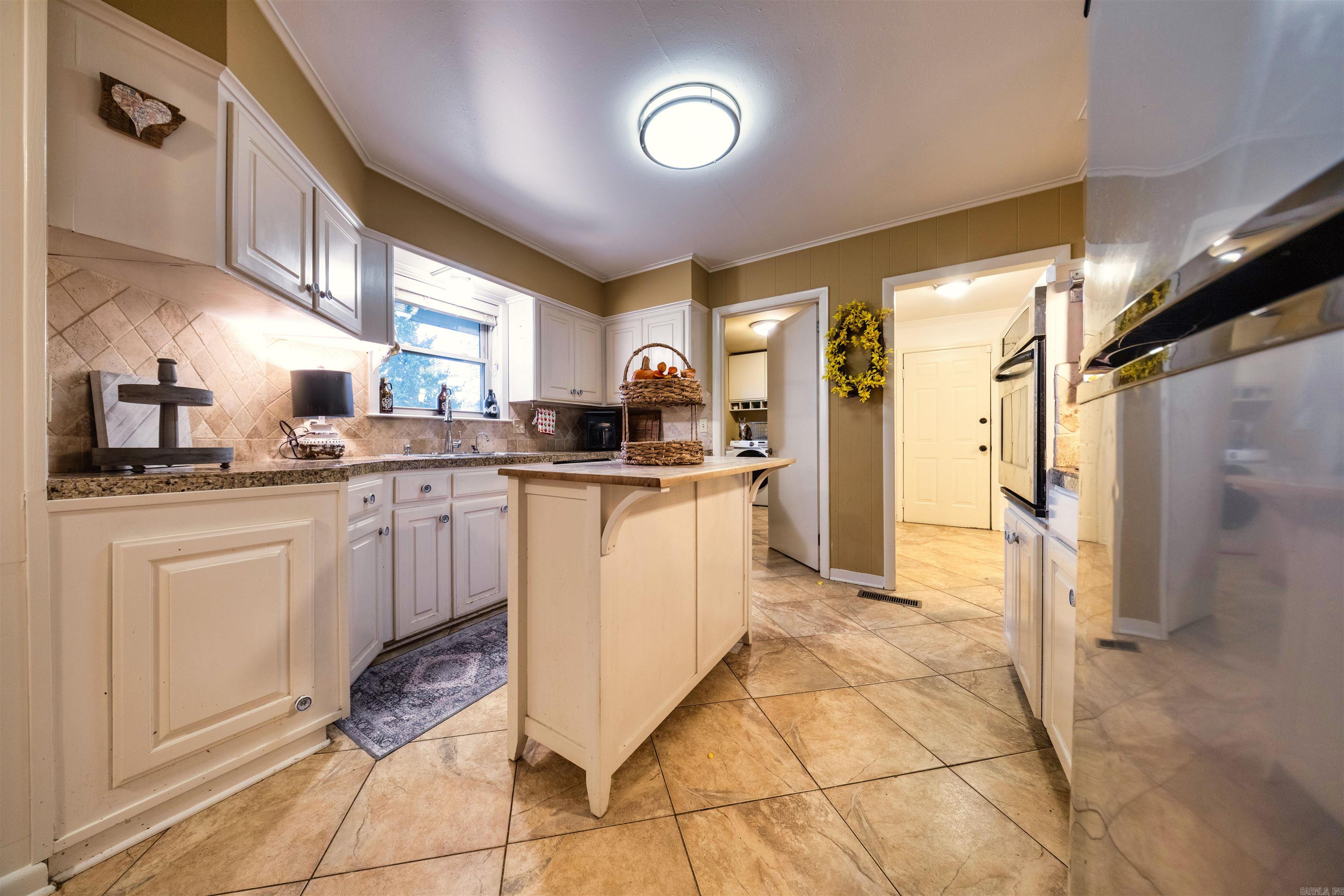 17 Oakwood Road Little Rock, AR 72202