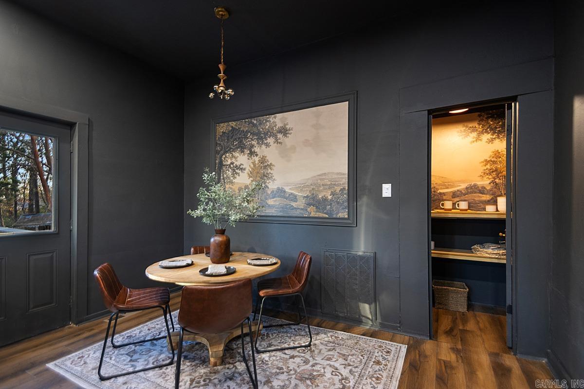 307 N 4th  Benton, AR