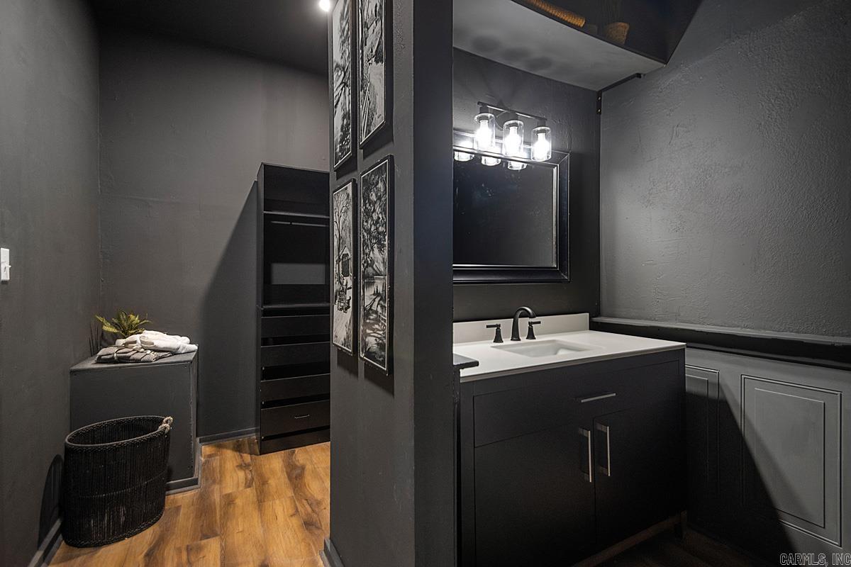 307 N 4th  Benton, AR