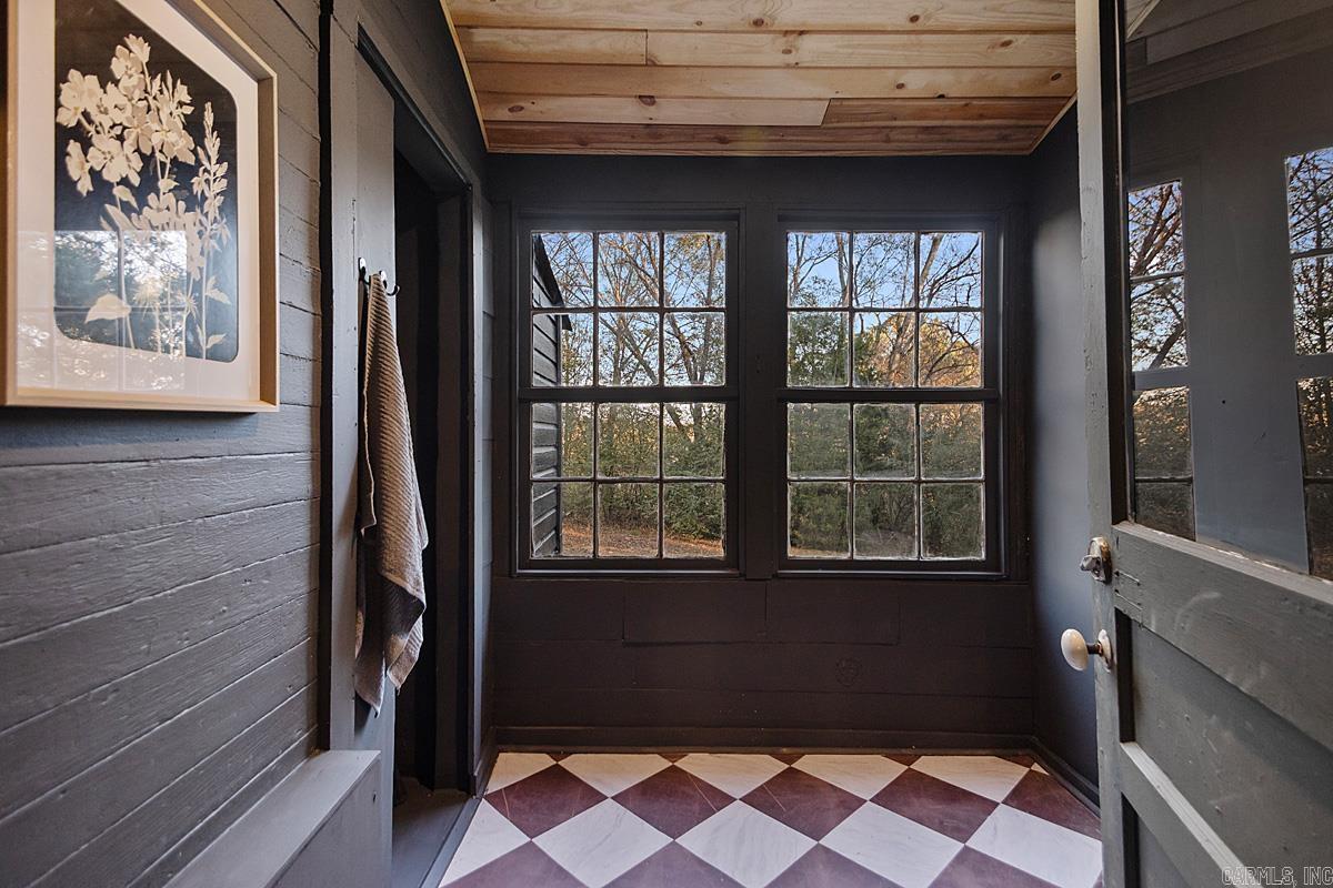 307 N 4th  Benton, AR