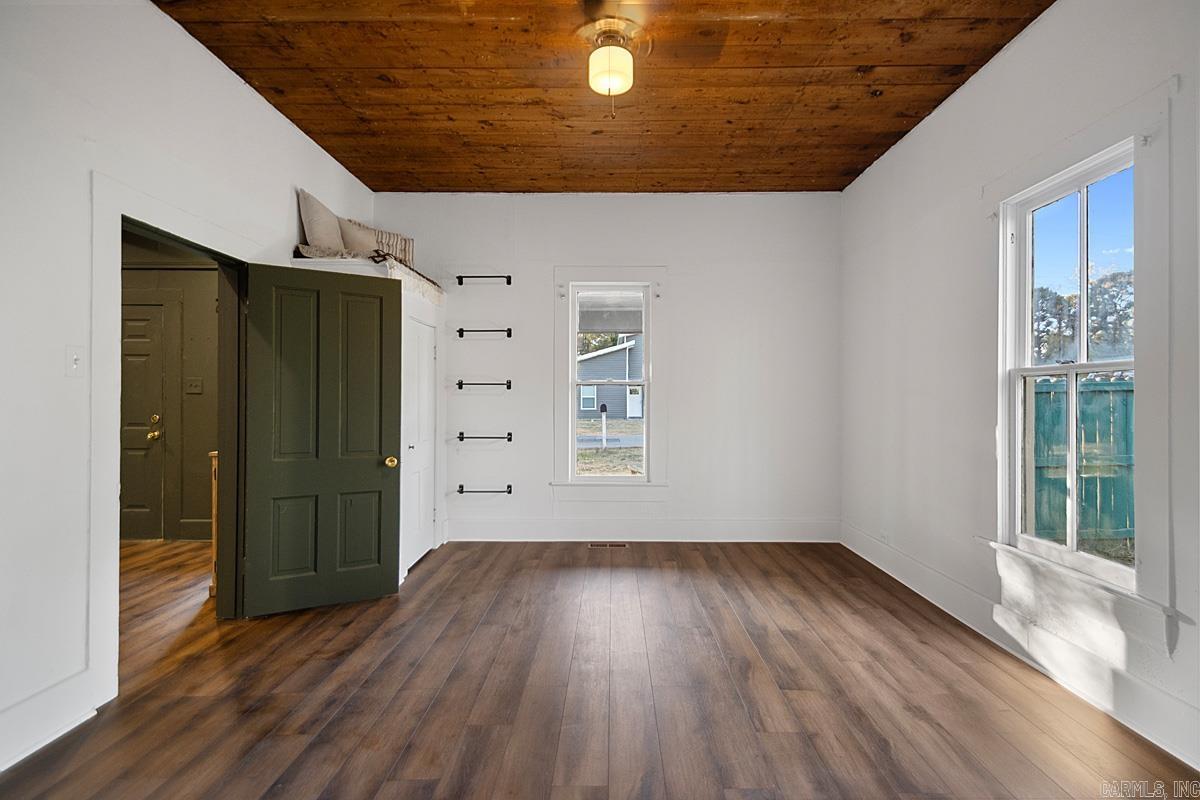 307 N 4th  Benton, AR