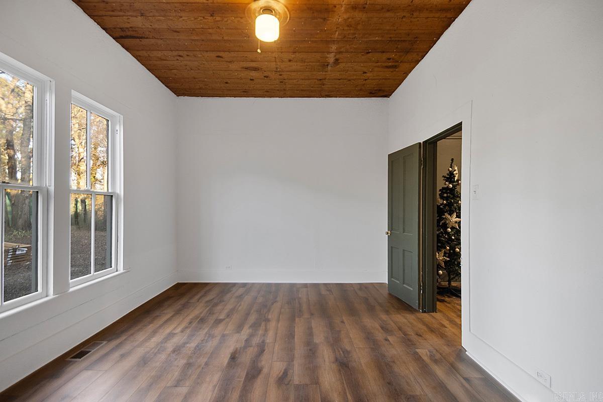 307 N 4th  Benton, AR