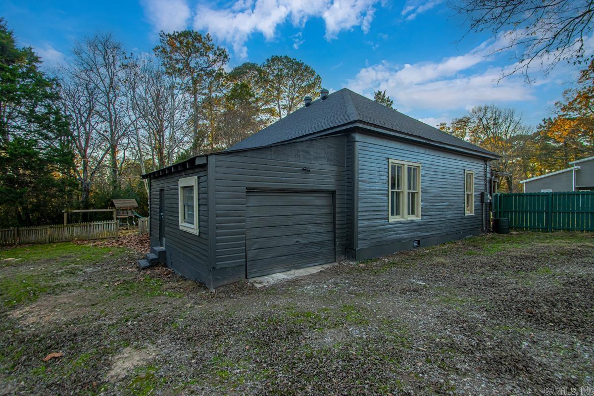 307 N 4th  Benton, AR