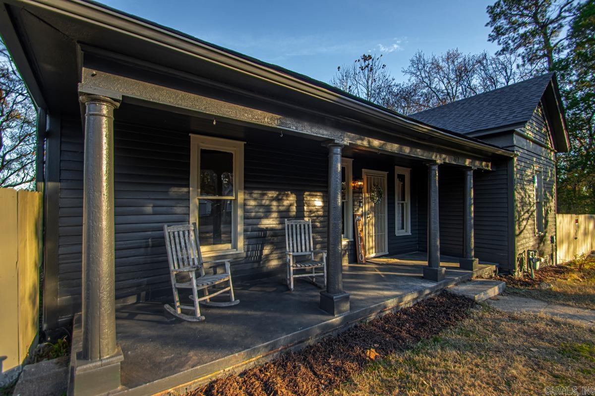 307 N 4th  Benton, AR