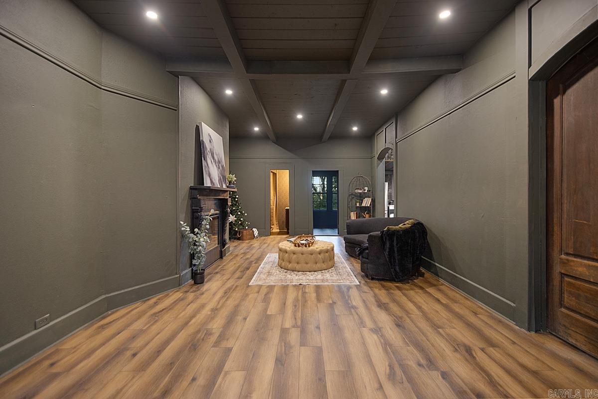 307 N 4th  Benton, AR