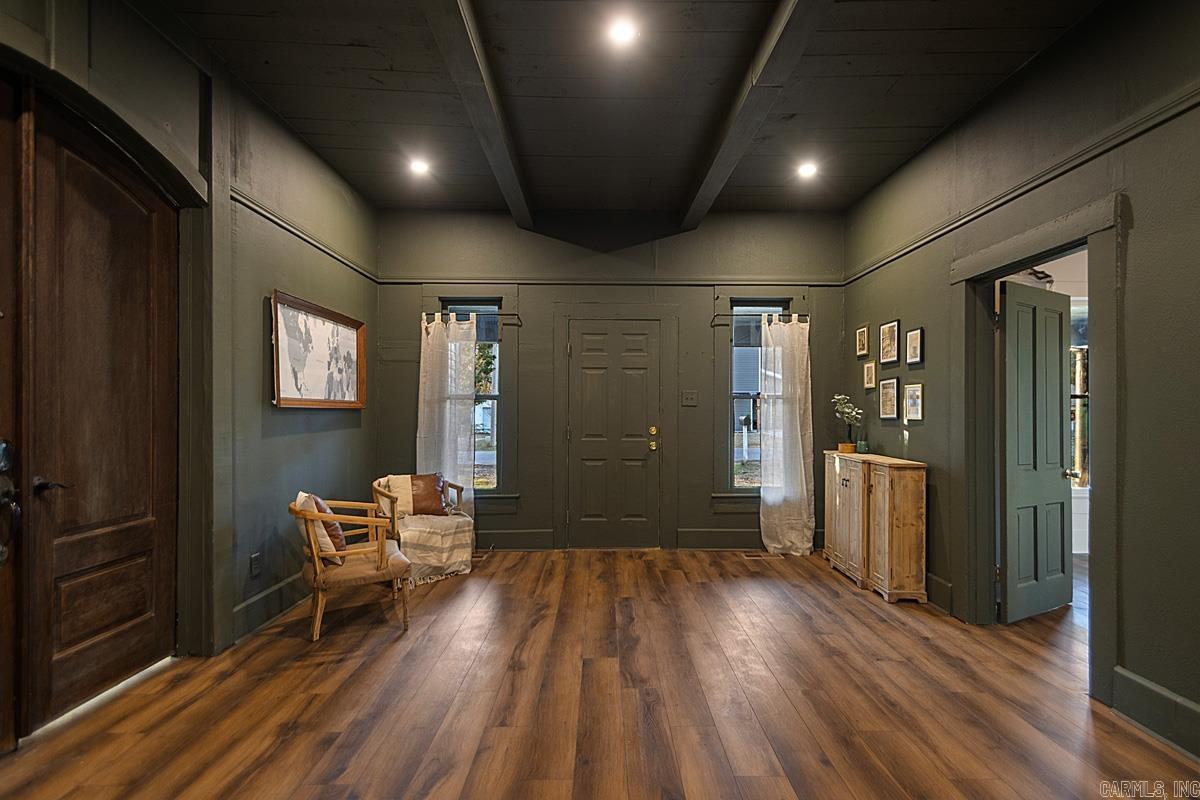 307 N 4th  Benton, AR