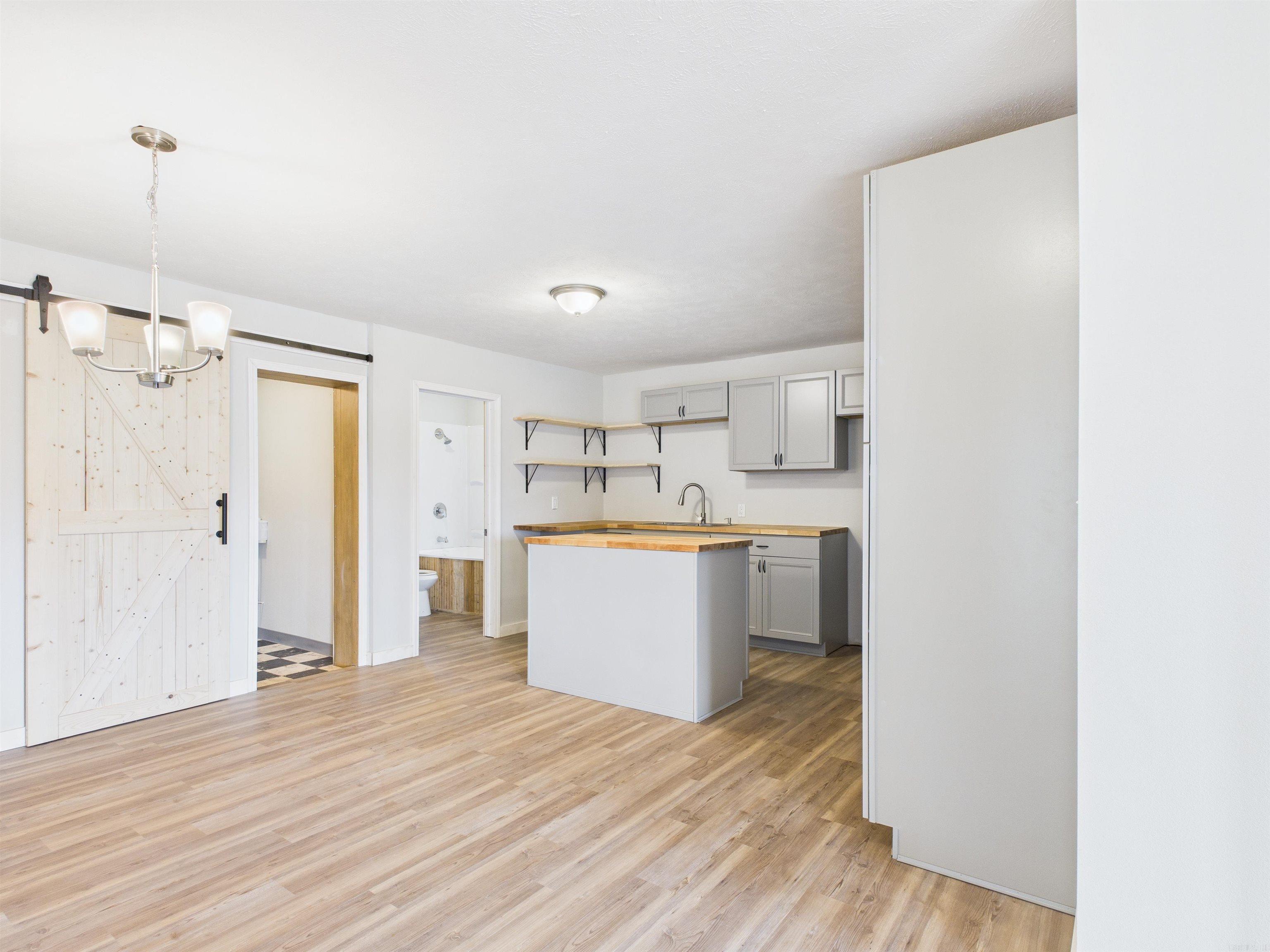 9513 E 62  Harrison, AR