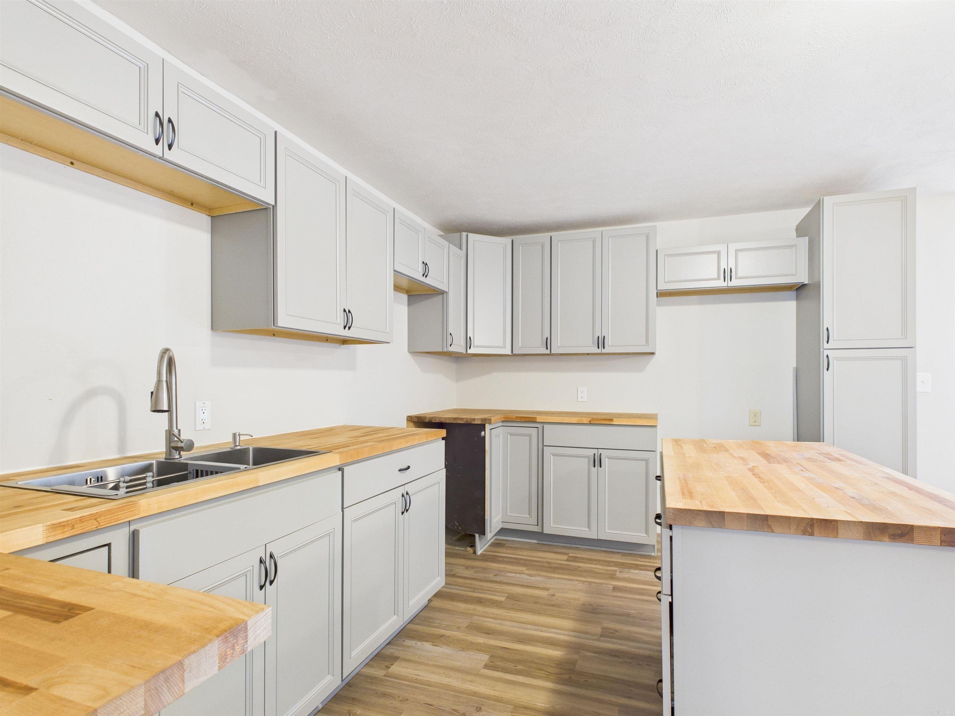 9513 E 62  Harrison, AR