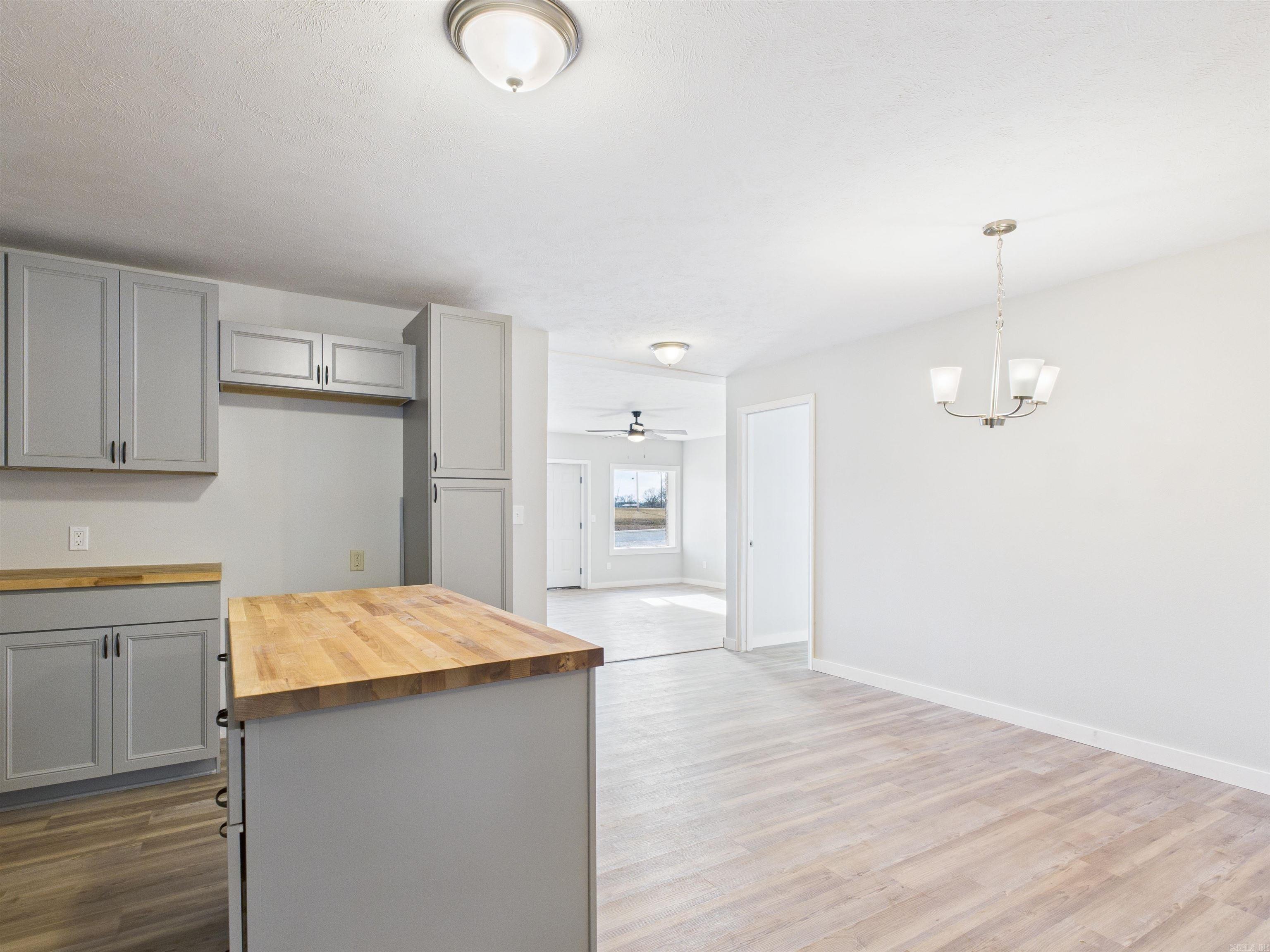 9513 E 62  Harrison, AR