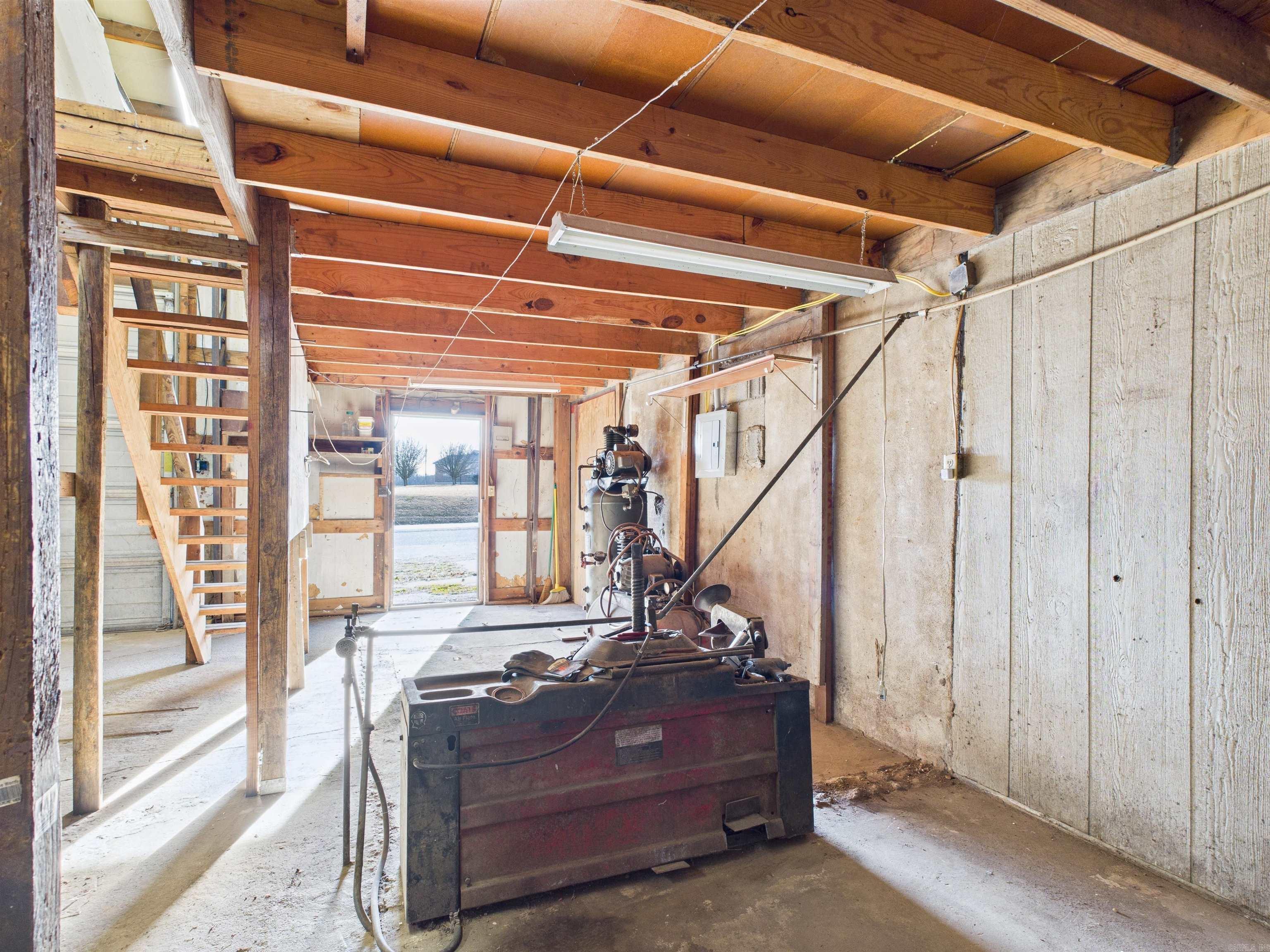 9513 E 62  Harrison, AR