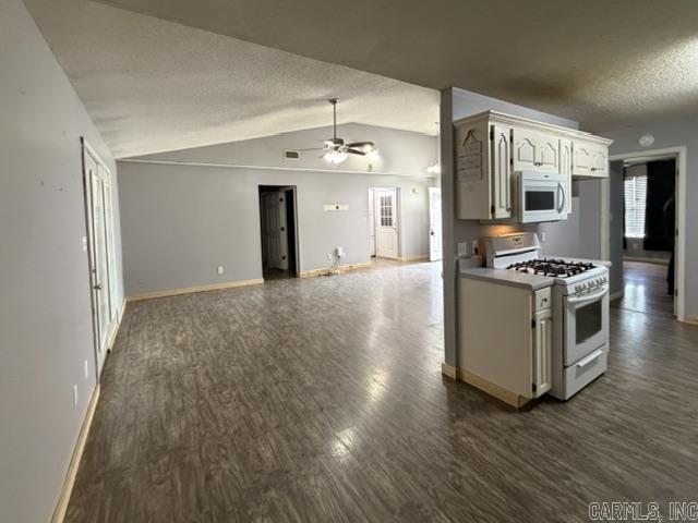 1502 West Center  Sheridan, AR