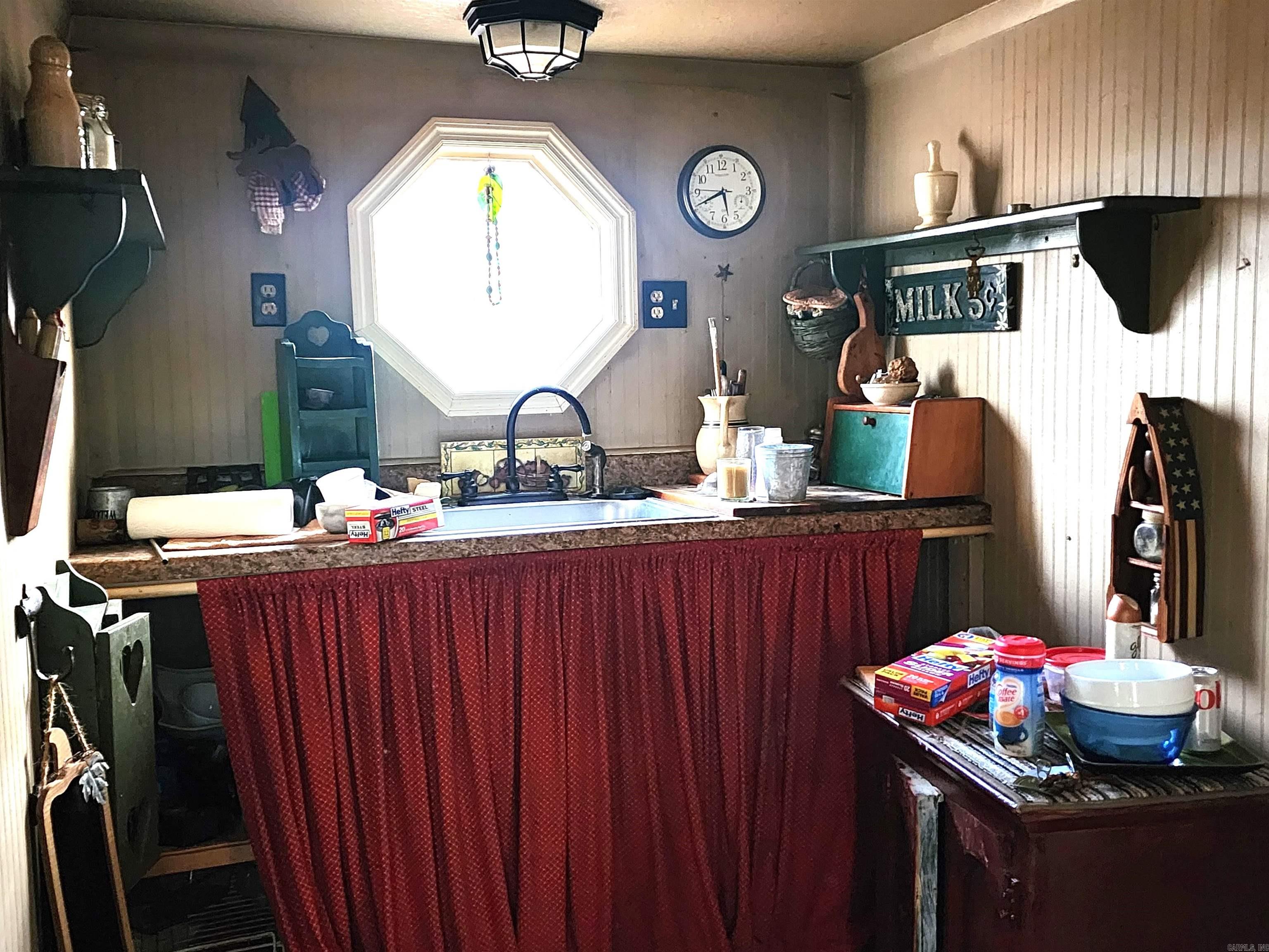 482 Polk Road 23  Cove, AR