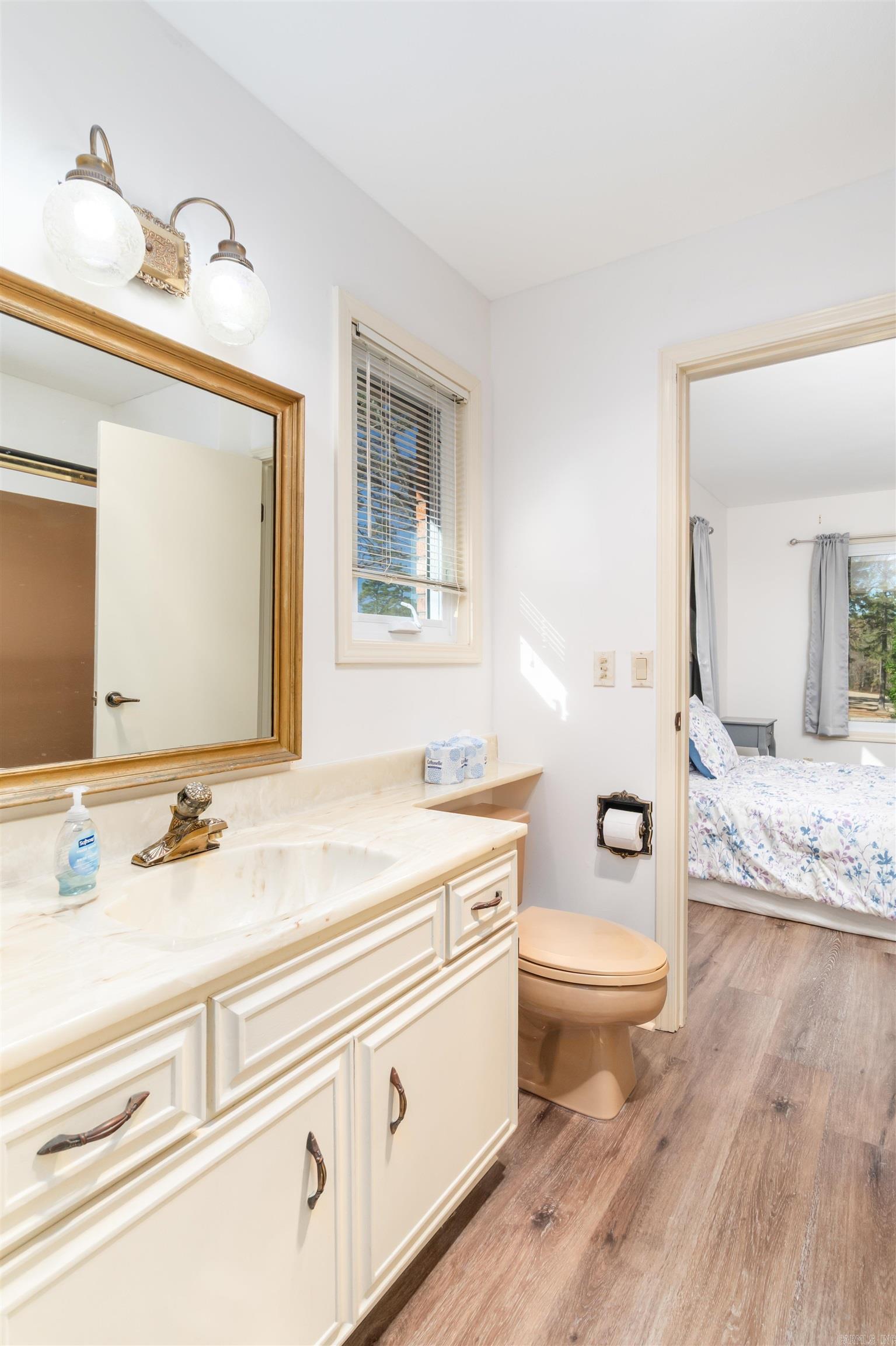 1 Ensenada  Hot Springs Village, AR