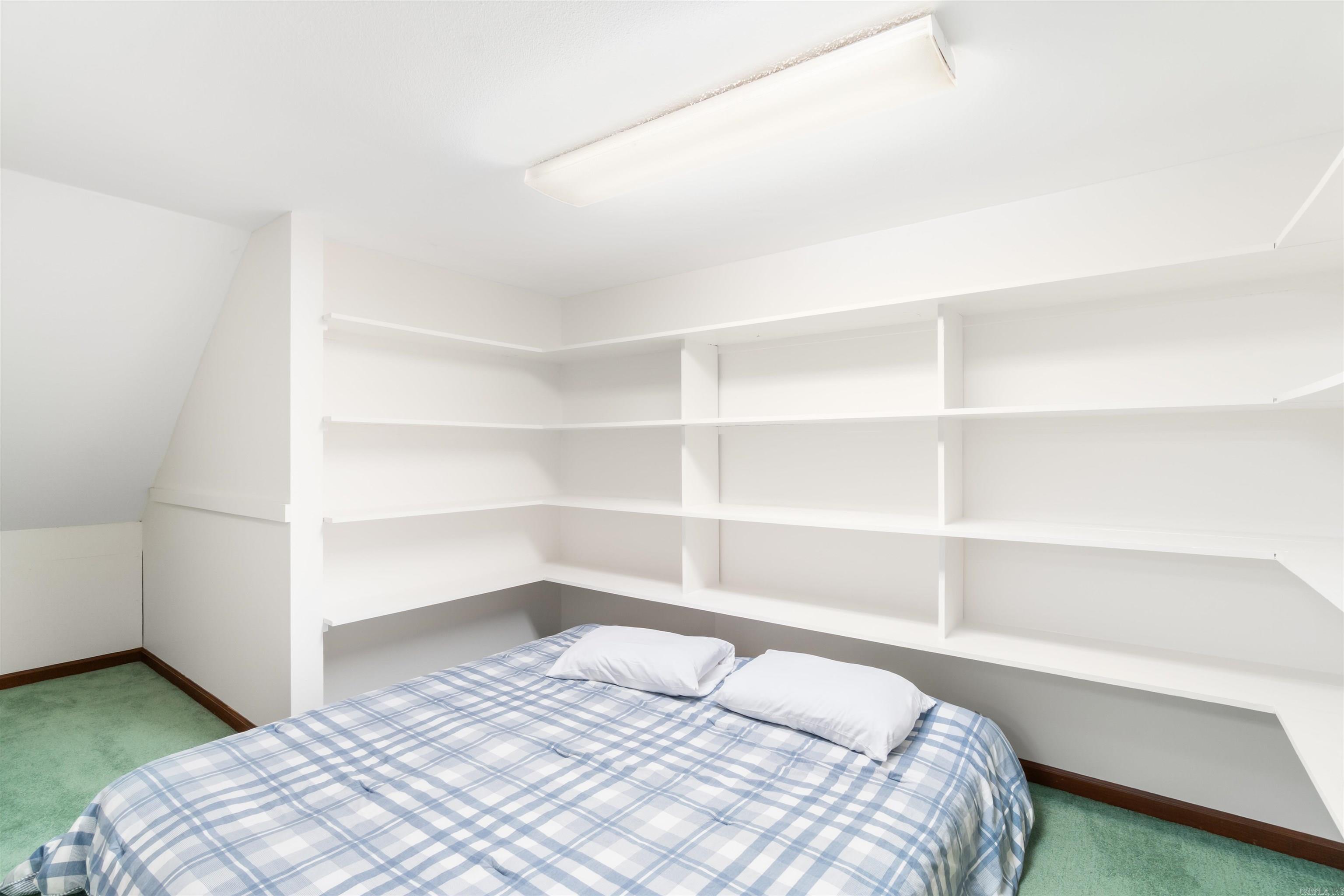 1 Ensenada  Hot Springs Village, AR