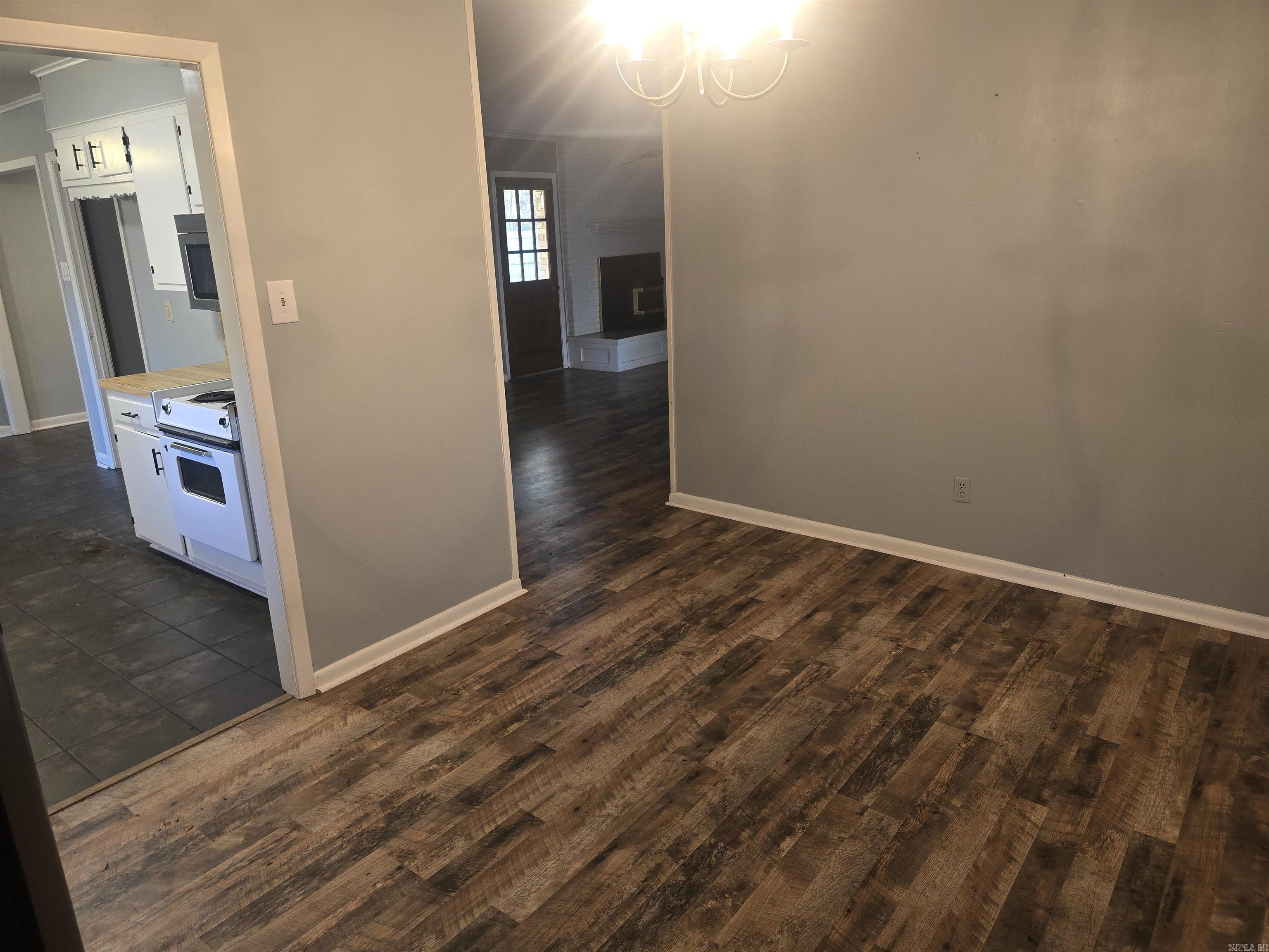 2502 Creekview  White Hall, AR